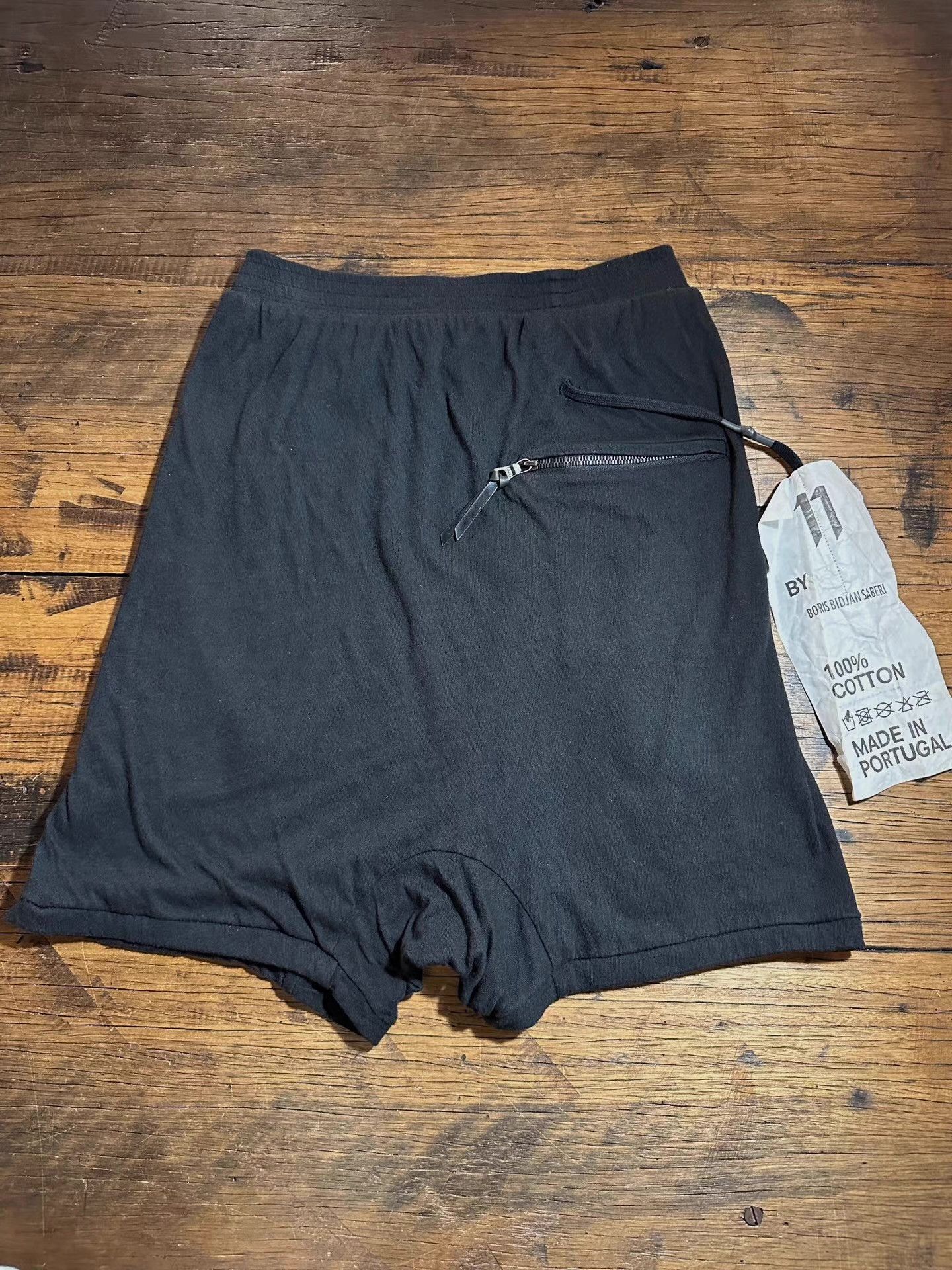 Boris Bidjan Saberi 11byBBS 16SS Black P16 shorts Ｑ25 Size US 32 / EU 48 - 4 Thumbnail