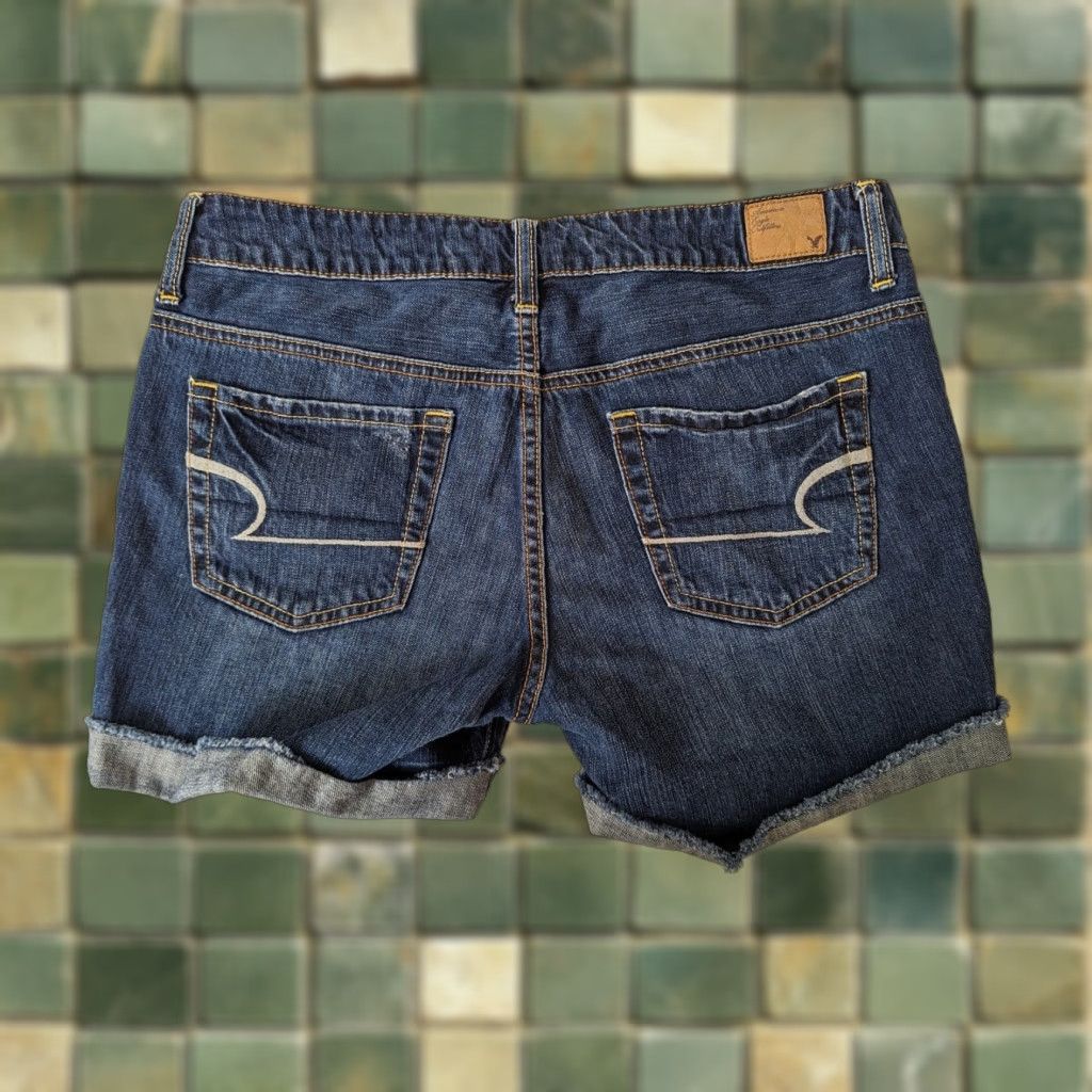 American Eagle Outfitters VINTAGE America Eagle Denim Shorts Cuffed Super Dark Wash Distressed Size 4 Women Size 27" / US 4 / IT 40 - 1 Thumbnail