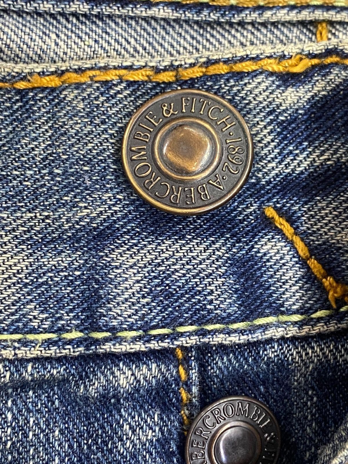 Abercrombie & Fitch Abercrombie & Fitch Mud Wash Style Bootcut Jeans Size US 36 / EU 52 - 14 Thumbnail