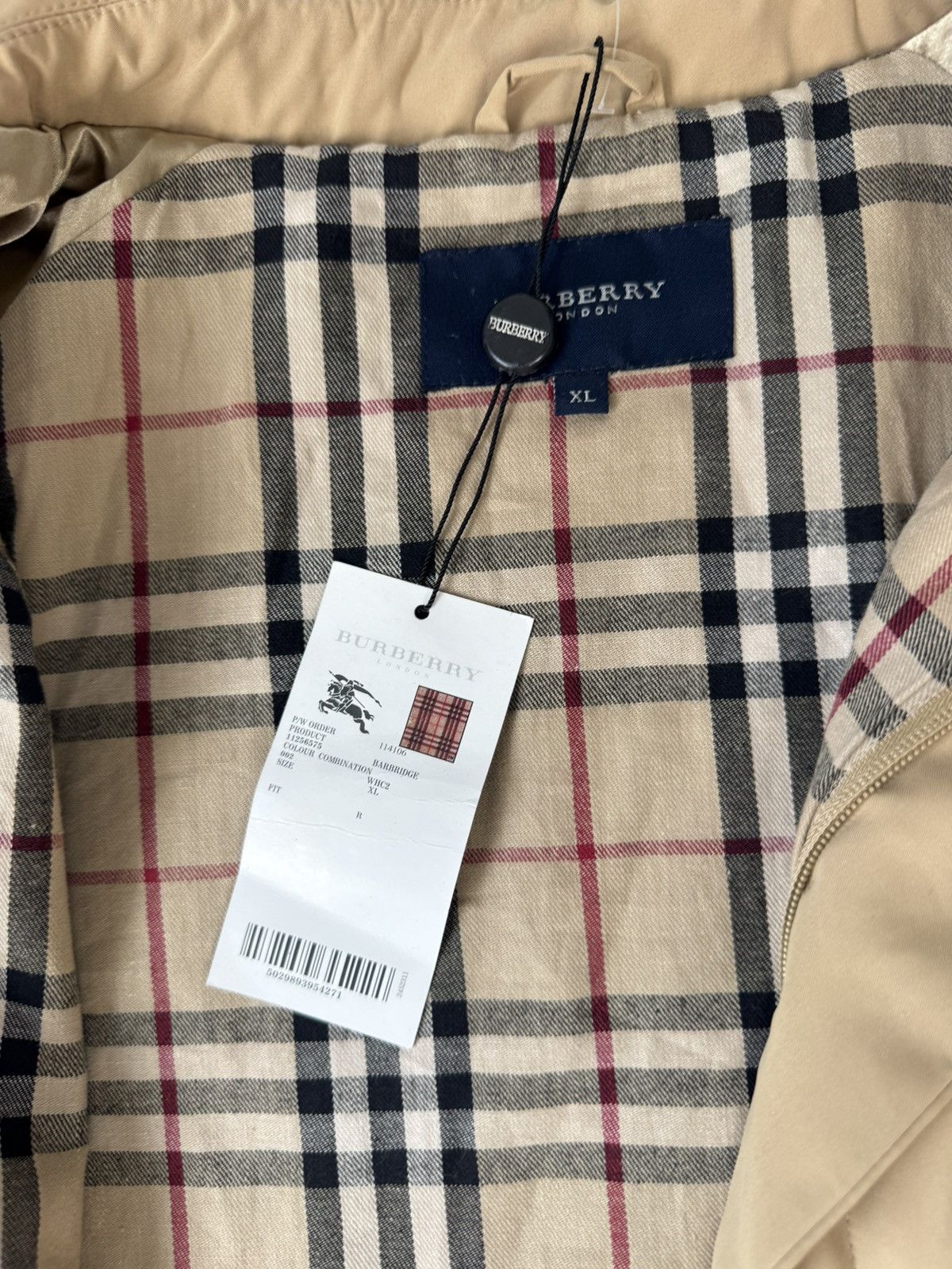 Burberry Burberry Vintage Nova Check Bomber Jacket Size US XL / EU 56 / 4 - 7 Thumbnail
