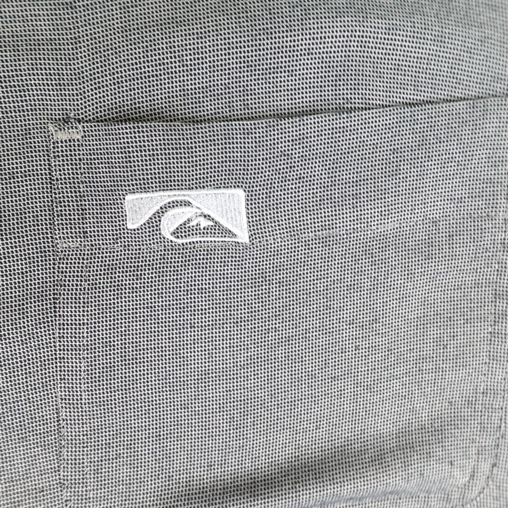 Quiksilver VINTAGE Quiksilver Shirt Mens XL Gray Button Up 90s 80s Beach Surfer Workwear Casual Pattern Solid Size US XL / EU 56 / 4 - 3 Thumbnail
