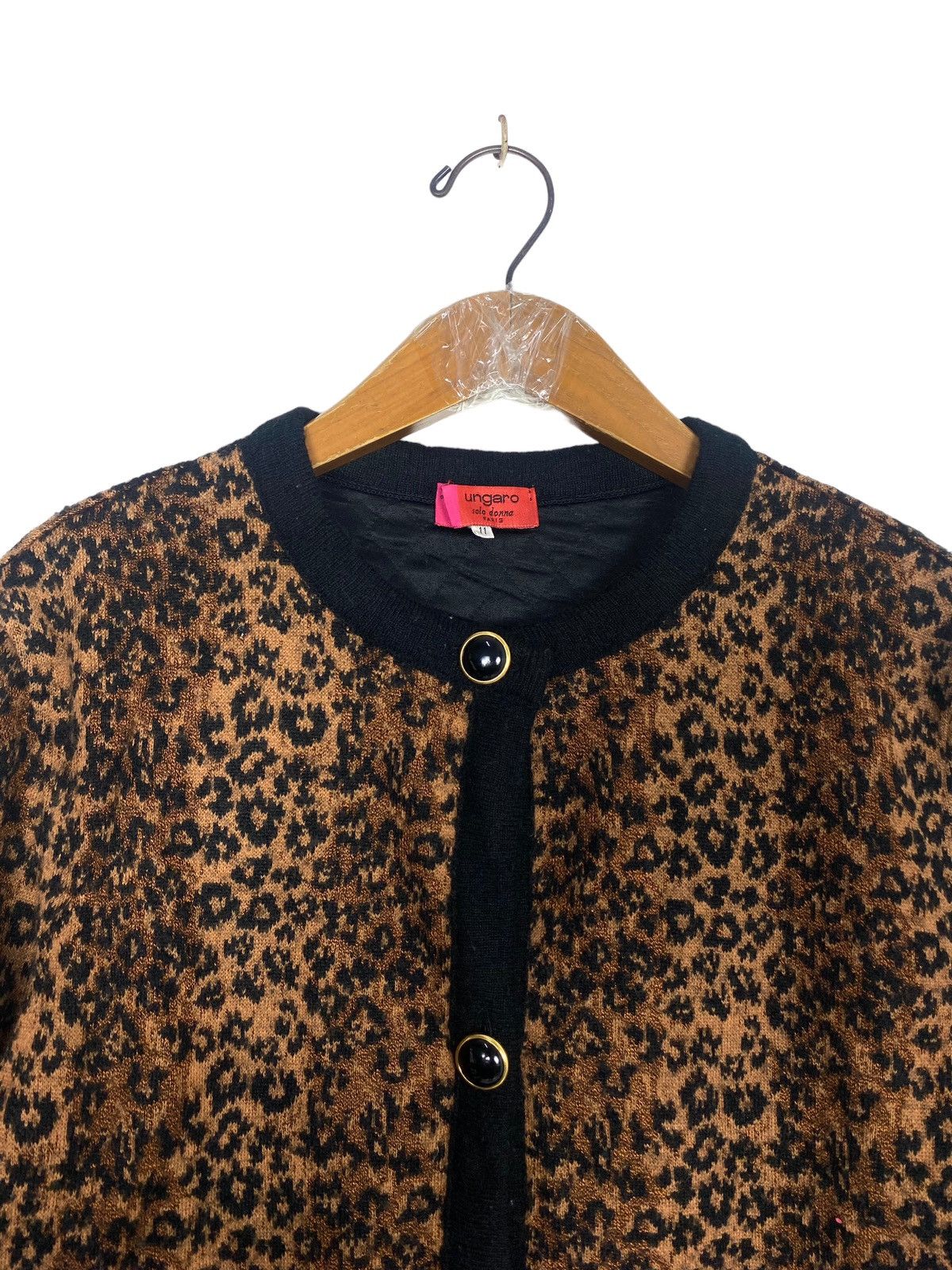 Vtg Ungaro Solo Donna Paris Sweater Leopard Design Japan
