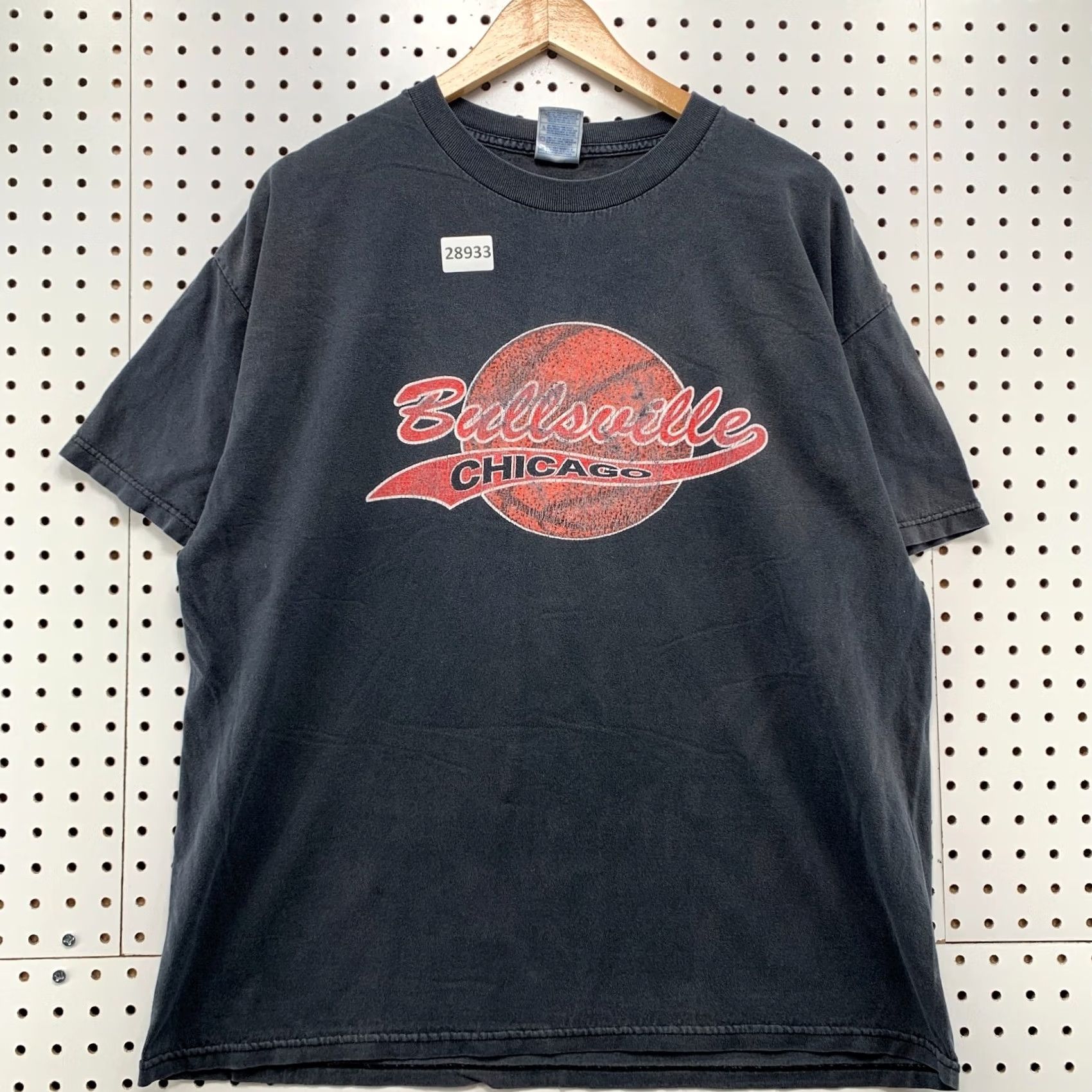Vintage VINTAGE Chicago Bulls Bullsville Shirt Mens XL Black 90s Sports Short Sleeve Crew Neck Cotton T-Shirt Mens XL Bulls Basketball Size US XL / EU 56 / 4 - 2 Thumbnail