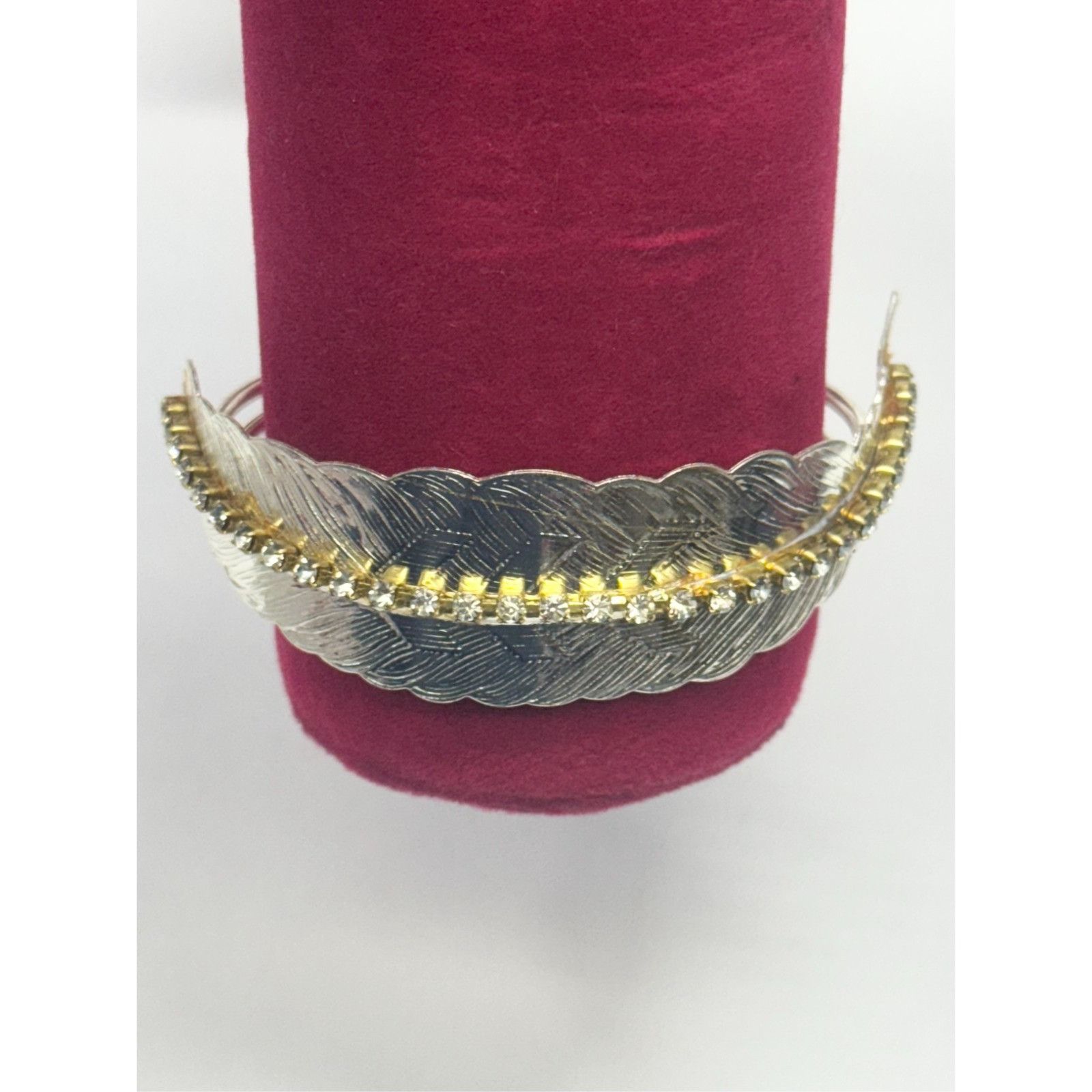 Vintage Vintage rhinestone silver feather cuff bracelet Size ONE SIZE - 6 Thumbnail