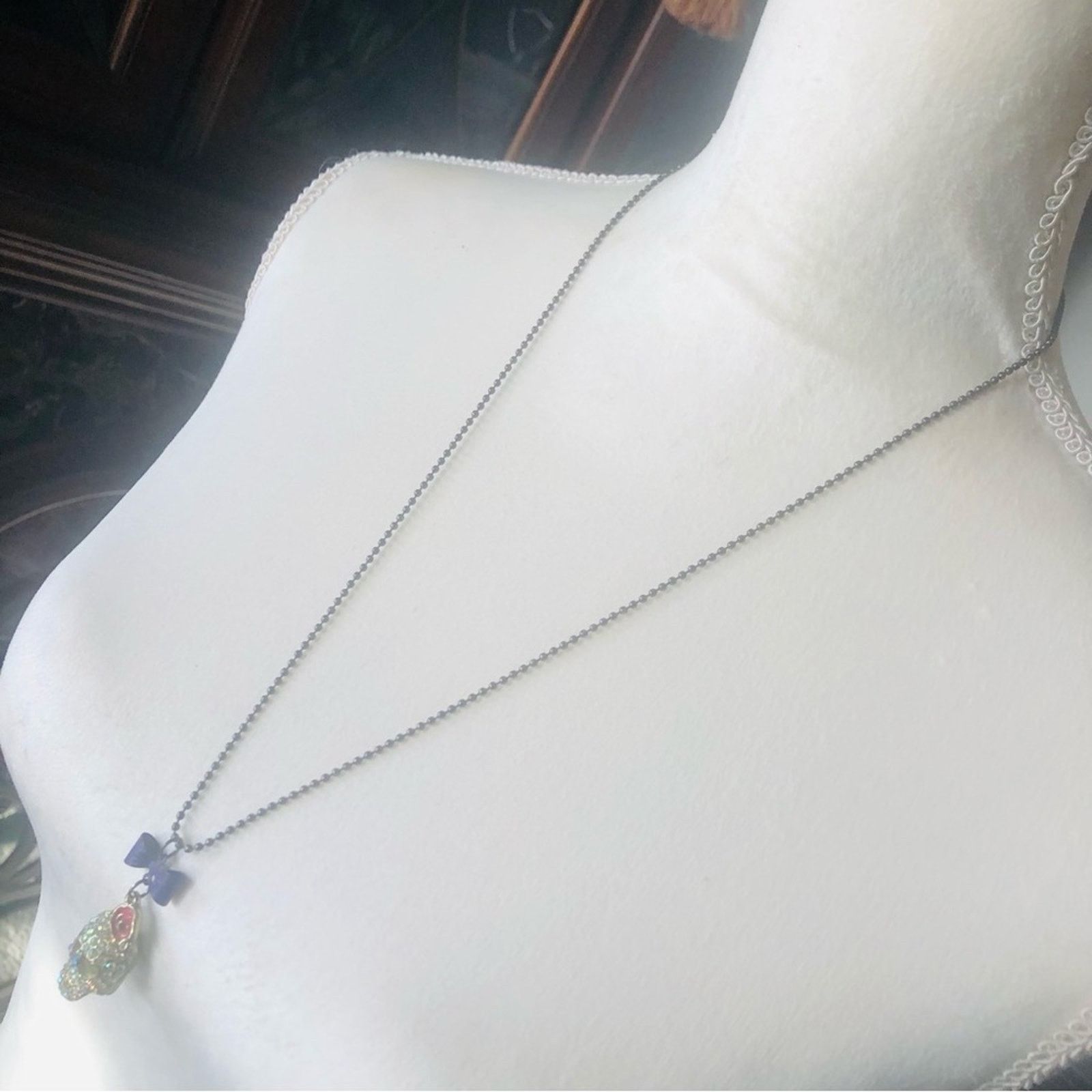 Jewelry Aurora borealis hollow skull pendant on chain necklace Size ONE SIZE - 5 Thumbnail