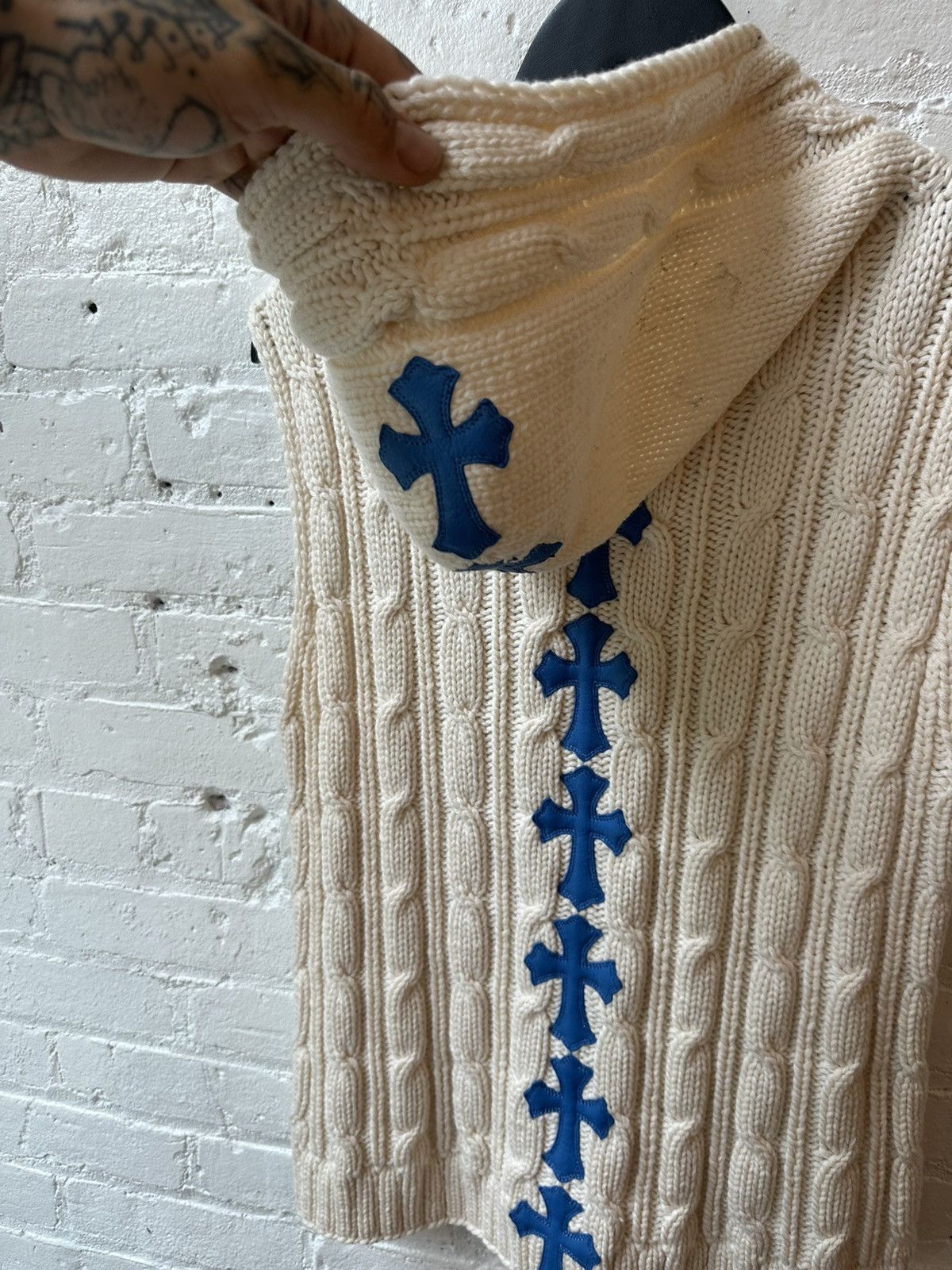 Chrome Hearts CHROME HEARTS 1:1 CROSS SPINE HOODIE WHITE CASHMERE VEST Size US M / EU 48-50 / 2 - 3 Thumbnail