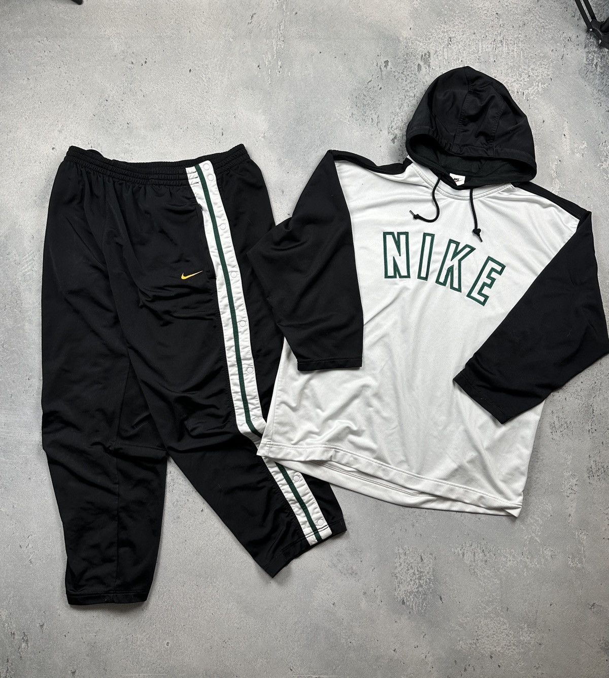 Nike Vintage Nike 00s Y2K Black White Track Suit Hoodie Pants Set Size US 34 / EU 50 - 18 Thumbnail