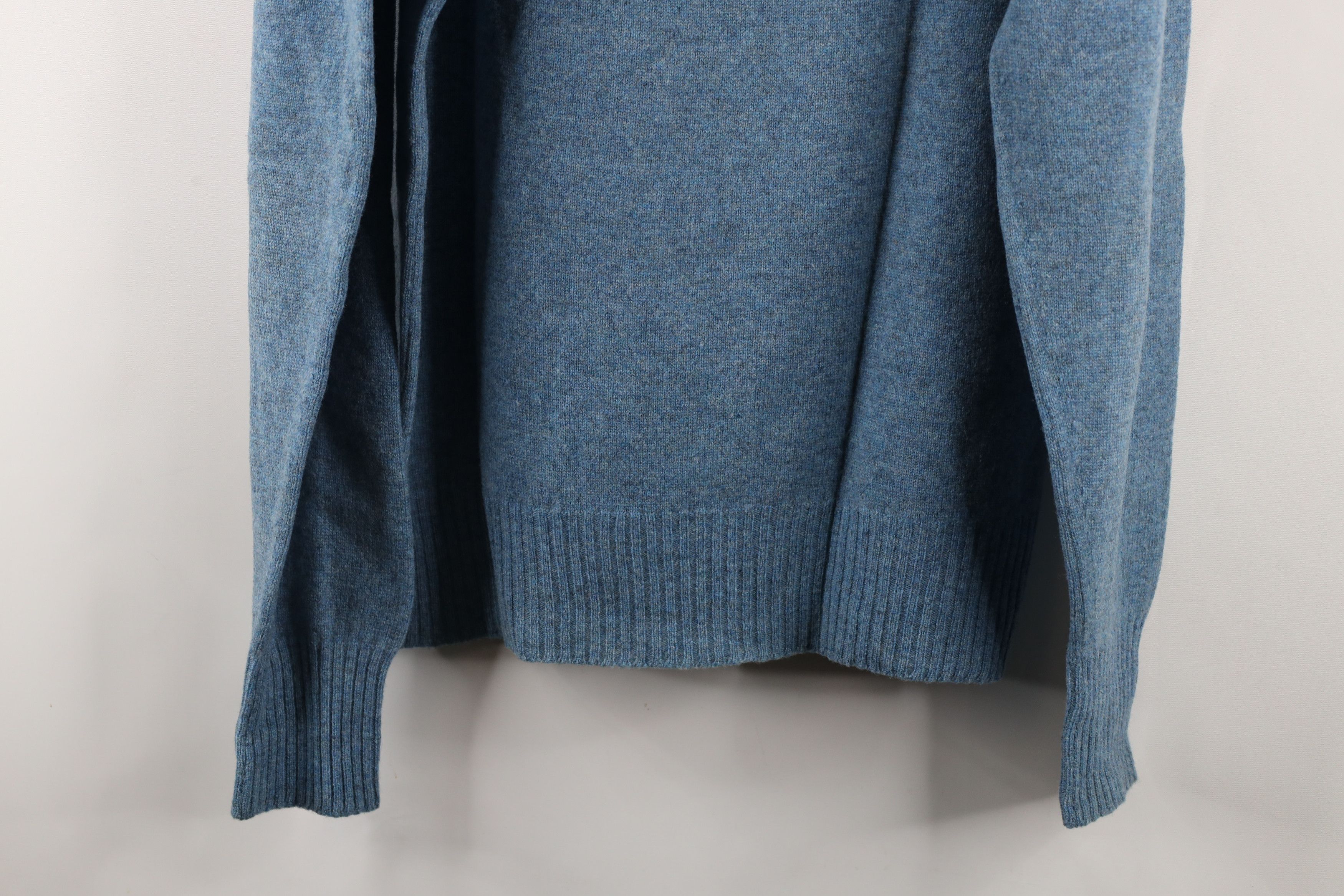 Vintage Vintage 70s Streetwear Blank Lambswool Knit V-Neck Sweater Size US XL / EU 56 / 4 - 9 Thumbnail
