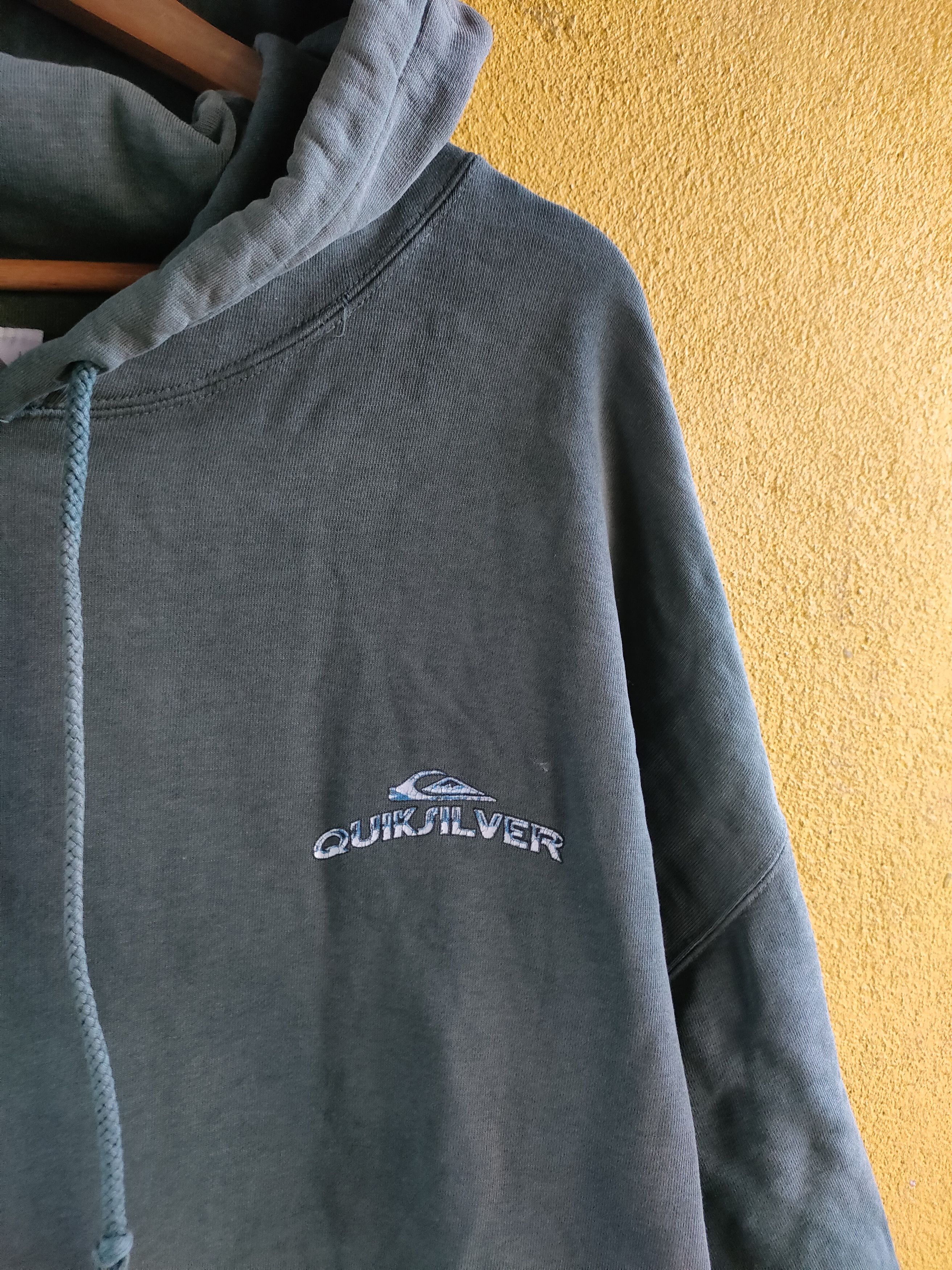 Quiksilver × Vintage Vintage Distressed Quicksilver Hoodie Size US L / EU 52-54 / 3 - 11 Thumbnail