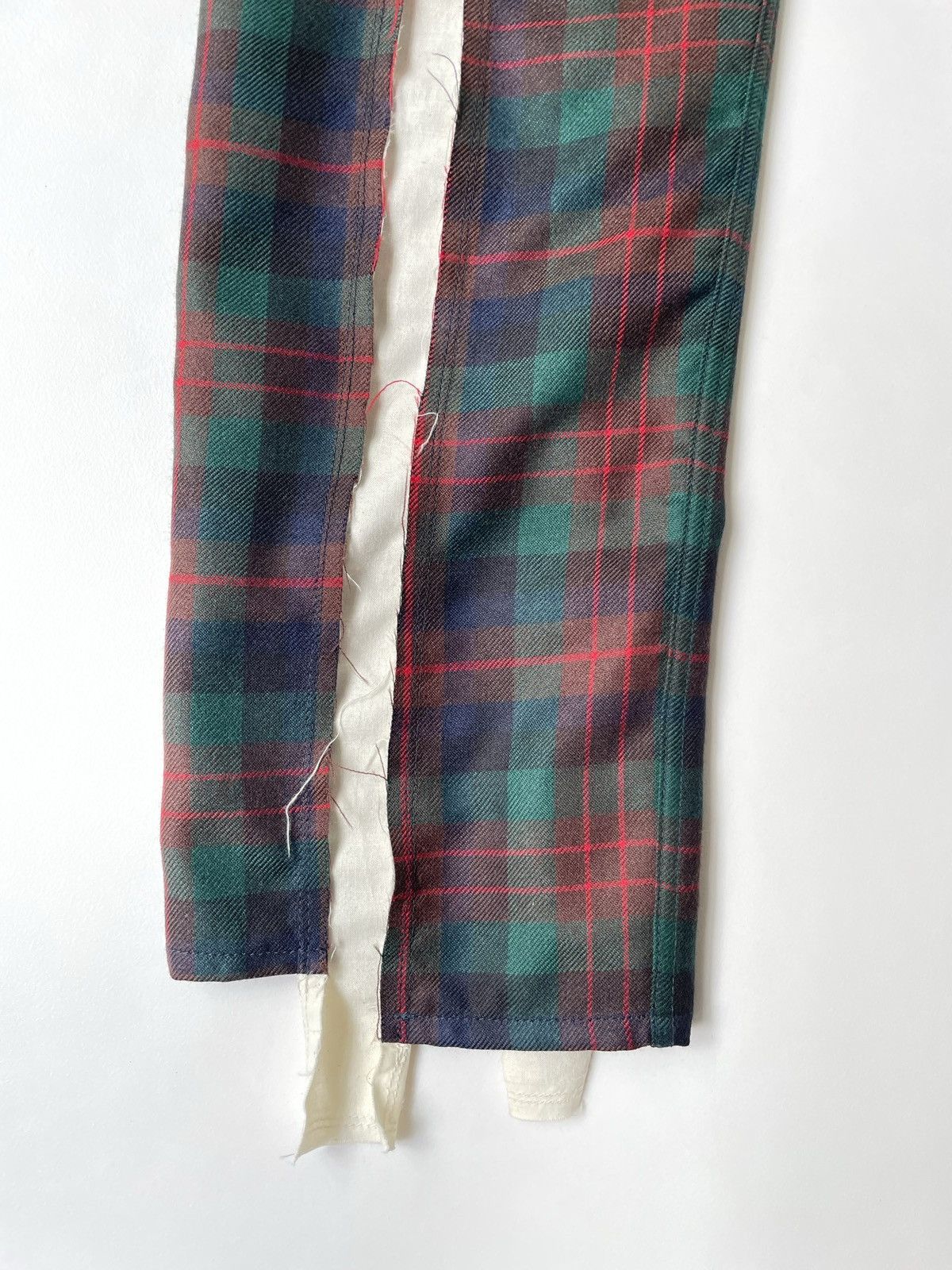 Comme des Garcons A/W 06 ‘Reworked Tartan’ Wool Trousers Size 26" / US 2 / IT 38 - 17 Thumbnail