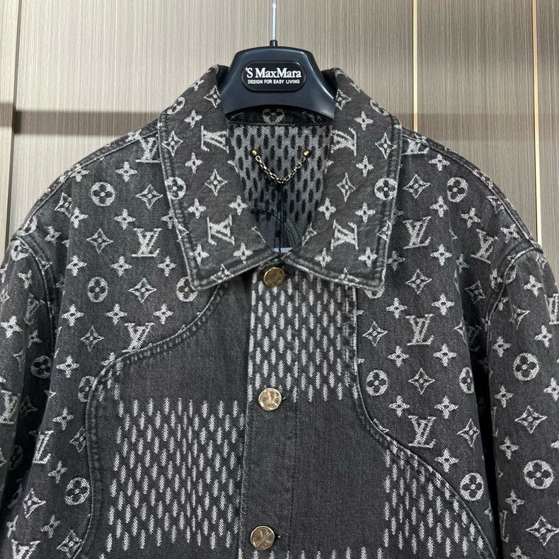 Louis Vuitton LOUIS VUITTON Black and grey print full print denim jacket Size US M / EU 48-50 / 2 - 3 Thumbnail