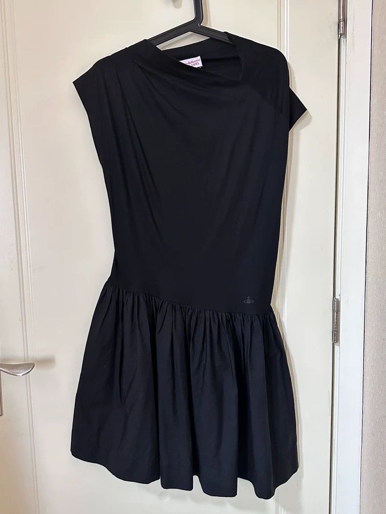 Vivienne Westwood Vivienne Westwood A dress with irregular folds Size M / US 6-8 / IT 42-44 - 1 Thumbnail
