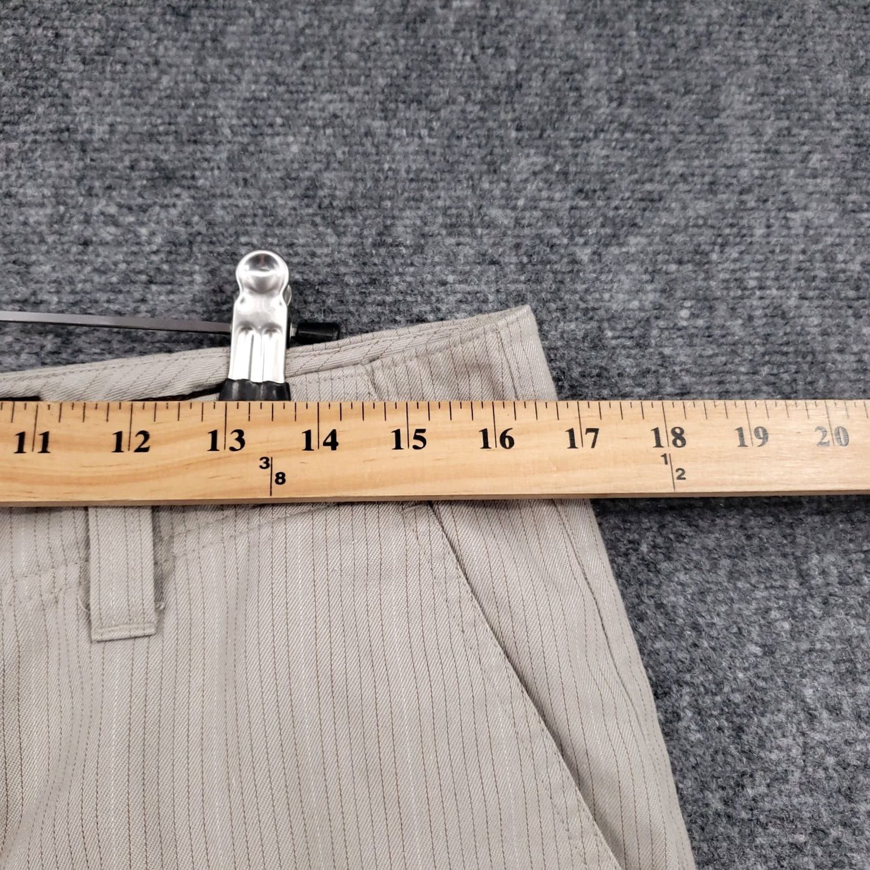 O'Neill VINTAGE O'Neill Shorts Mens 32 Gray Striped Chino Bermuda Zip Fly Y2K Shorts Mens Gray Striped Chino Bermuda Zip Fly Y2K Size US 32 / EU 48 - 7 Thumbnail