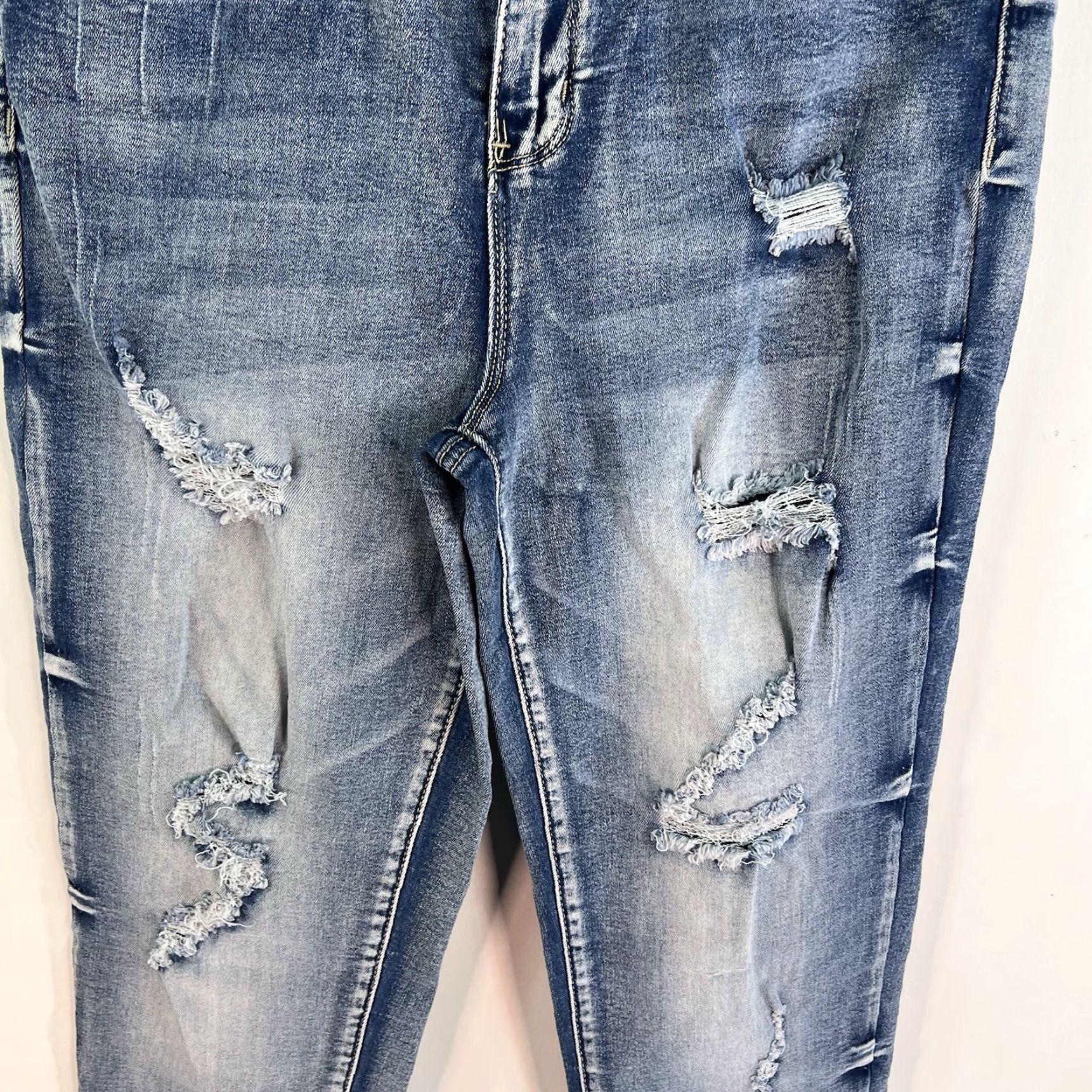 Denime VINTAGE Elite Jeans Distressed Croped Denim Womens Size 12 Blue 28x25 Cropped Regular Zip Button Logo Zipper 25 Inseam Size 34" / US 12 / IT 48 - 3 Thumbnail