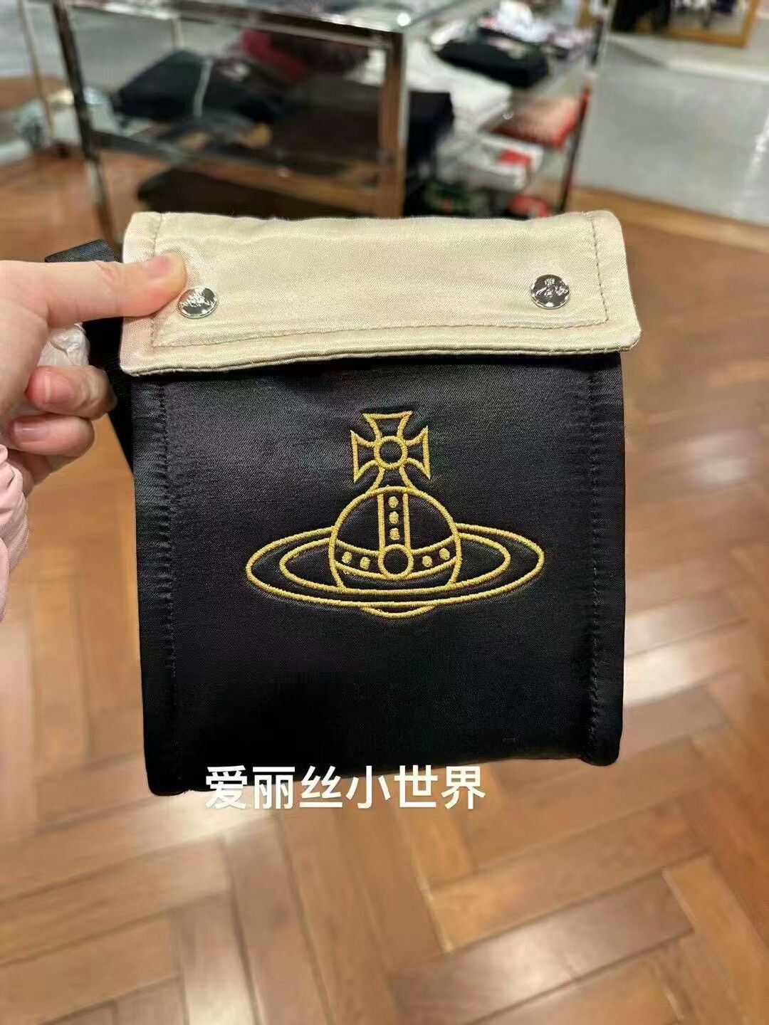 Vivienne Westwood Vivienne Westwood Saturn Crossbody Bag Size ONE SIZE - 1 Thumbnail