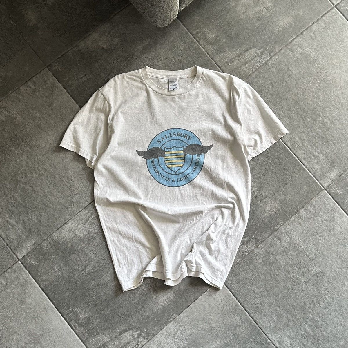 Le Grande Bleu (L.G.B.) Bedrock x L.G.B white t-shirt undercover