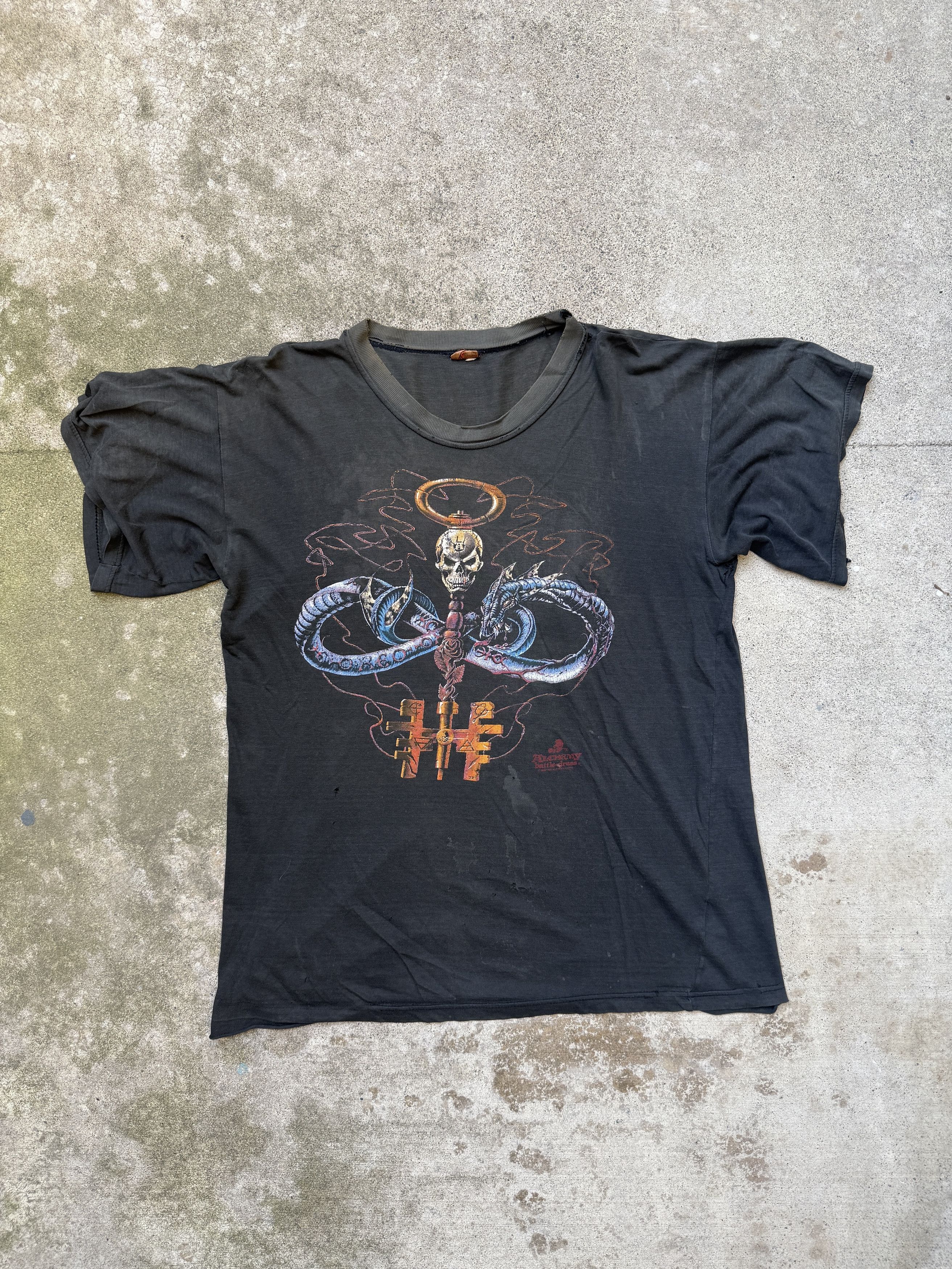 Vintage vintage 90s paper thin skull t-shirt thrashed faded tee xl Size US XL / EU 56 / 4 - 1 Thumbnail