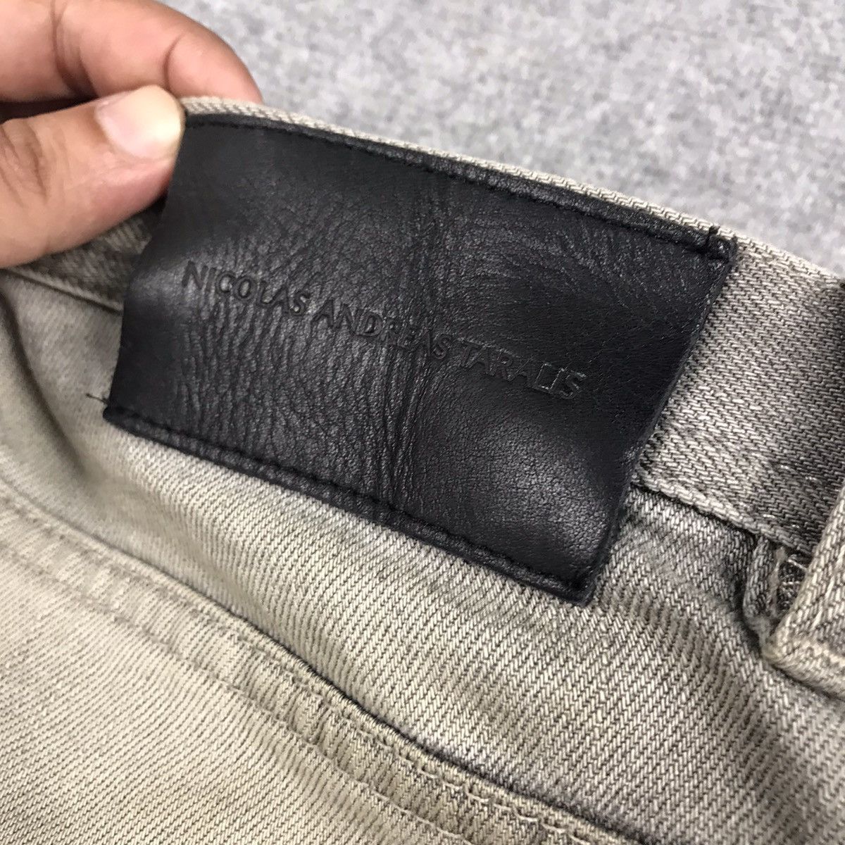 Nicolas Andreas Taralis Nicolas Andreas Taralis Faded Jeans Size US 28 / EU 44 - 10 Thumbnail