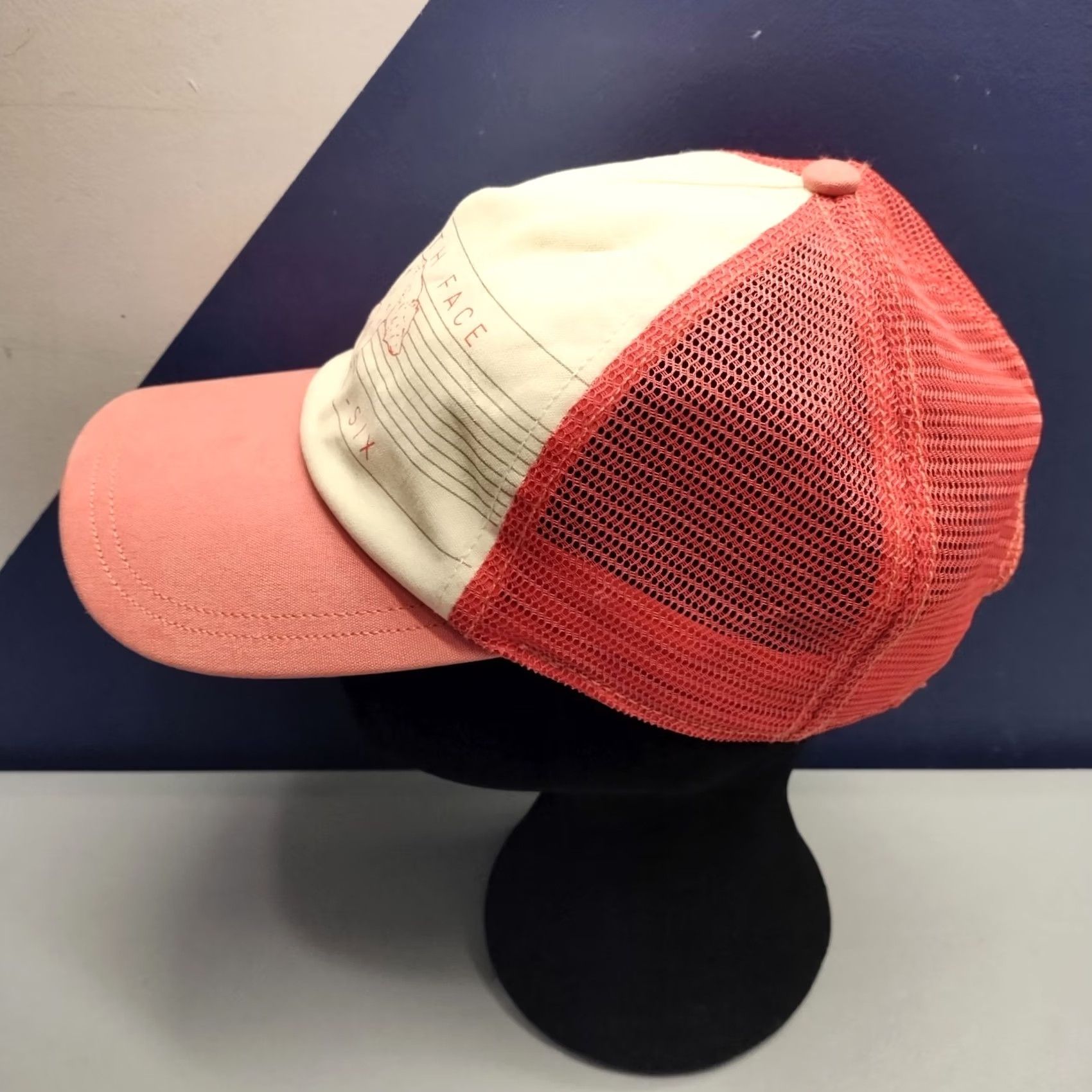 The North Face The North Face Mudder Trucker Hat Womens O/S Pink White Bear Graphic Snapback Size ONE SIZE - 2 Thumbnail