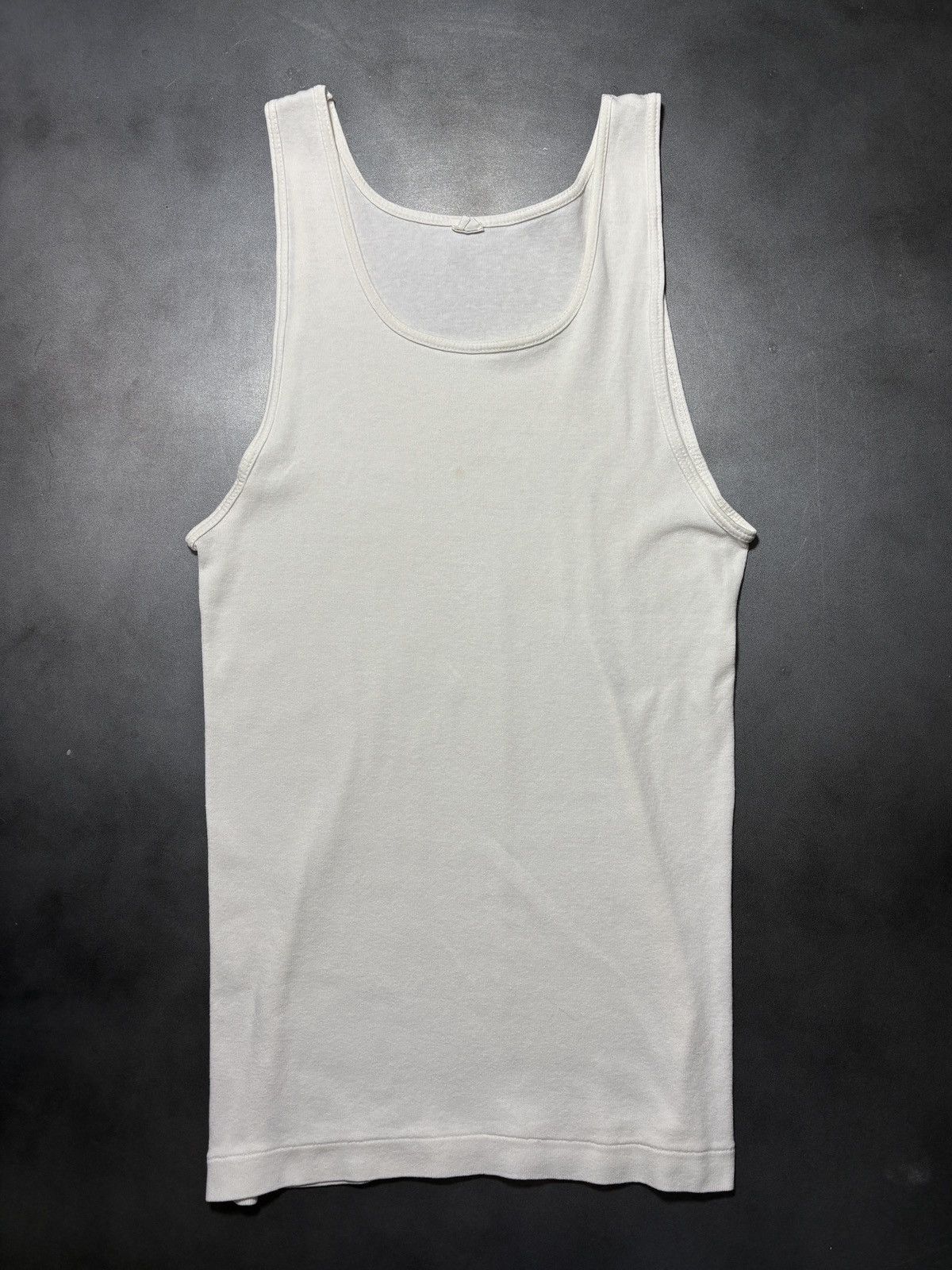 Fruit Of The Loom 1970s Vintage Fruit of the Loom 80s Tank Top Sleeveless Tee Size US L / EU 52-54 / 3 - 1 Thumbnail