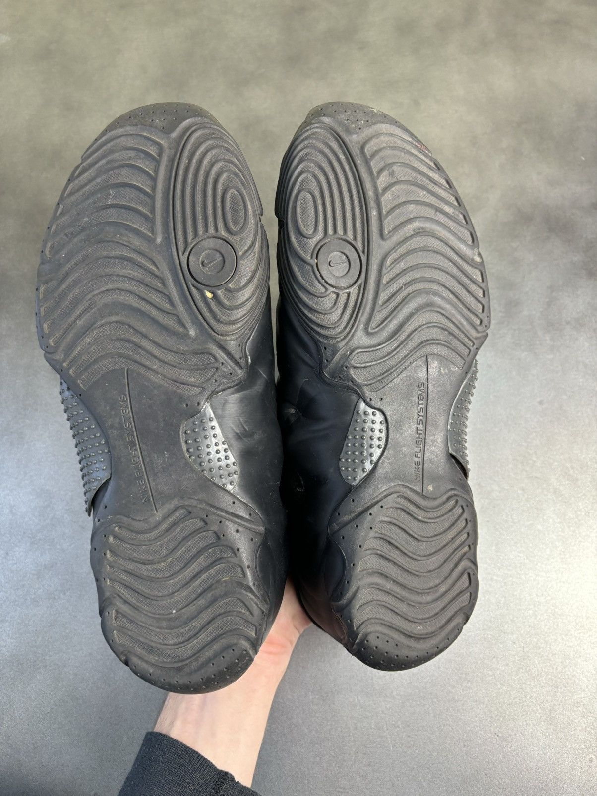 Nike × Vintage OG 2001 Nike Clogposite Mules All Black Vintage Posite Shoes Size US 12 / EU 45 - 17 Thumbnail