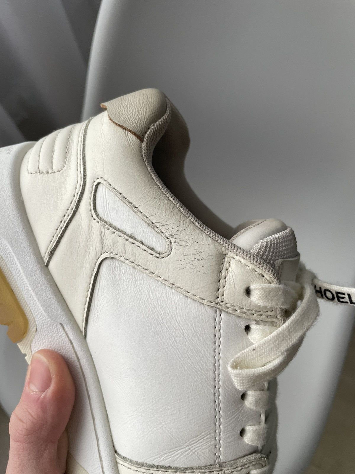 Off-White Out Of Office Beige/White men’s US 6,5 EU 39