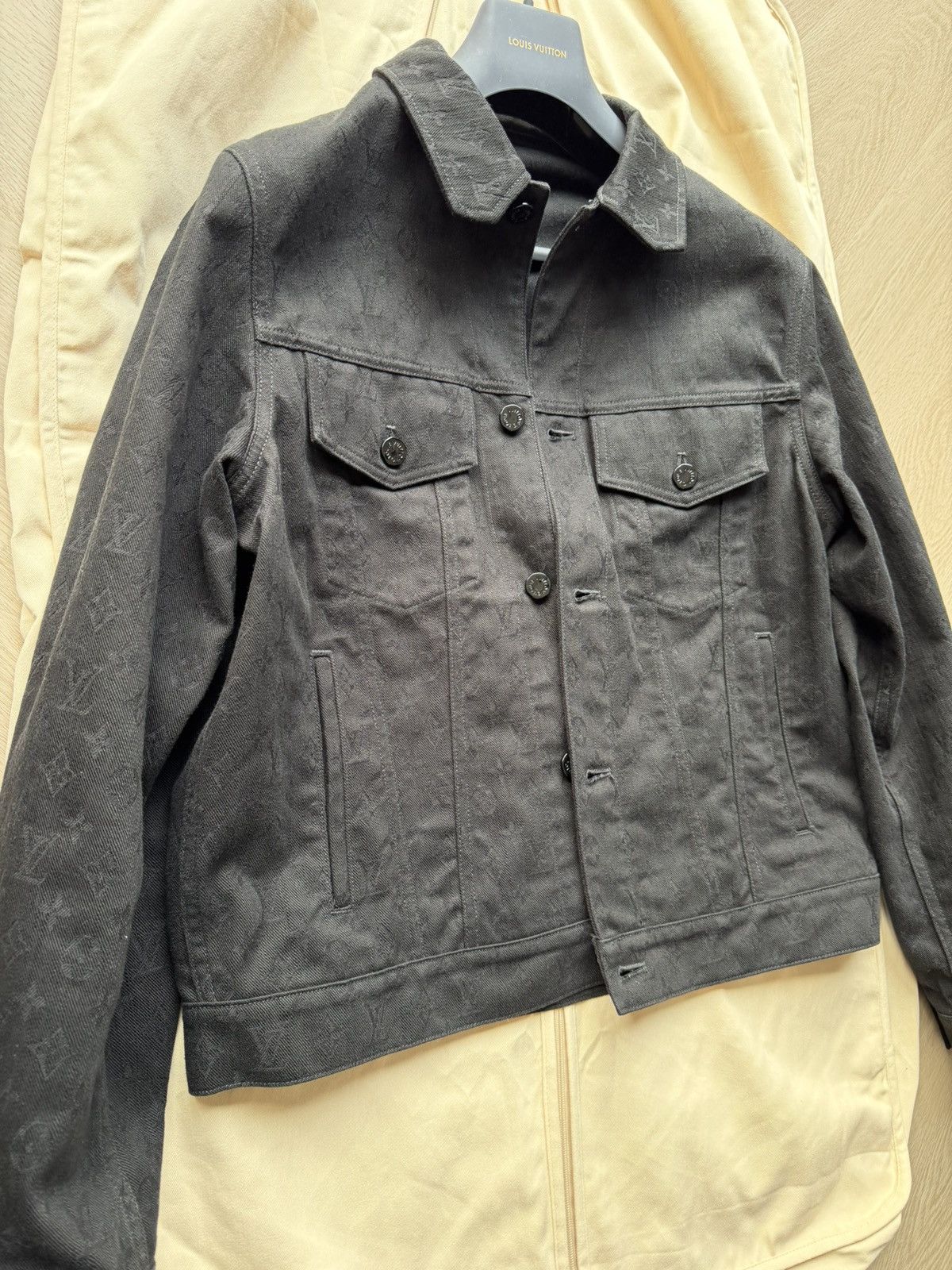 Louis Vuitton Louis Vuitton Monogram Denim Woven Trucker Jacket Black 50 Size US M / EU 48-50 / 2 - 9 Thumbnail