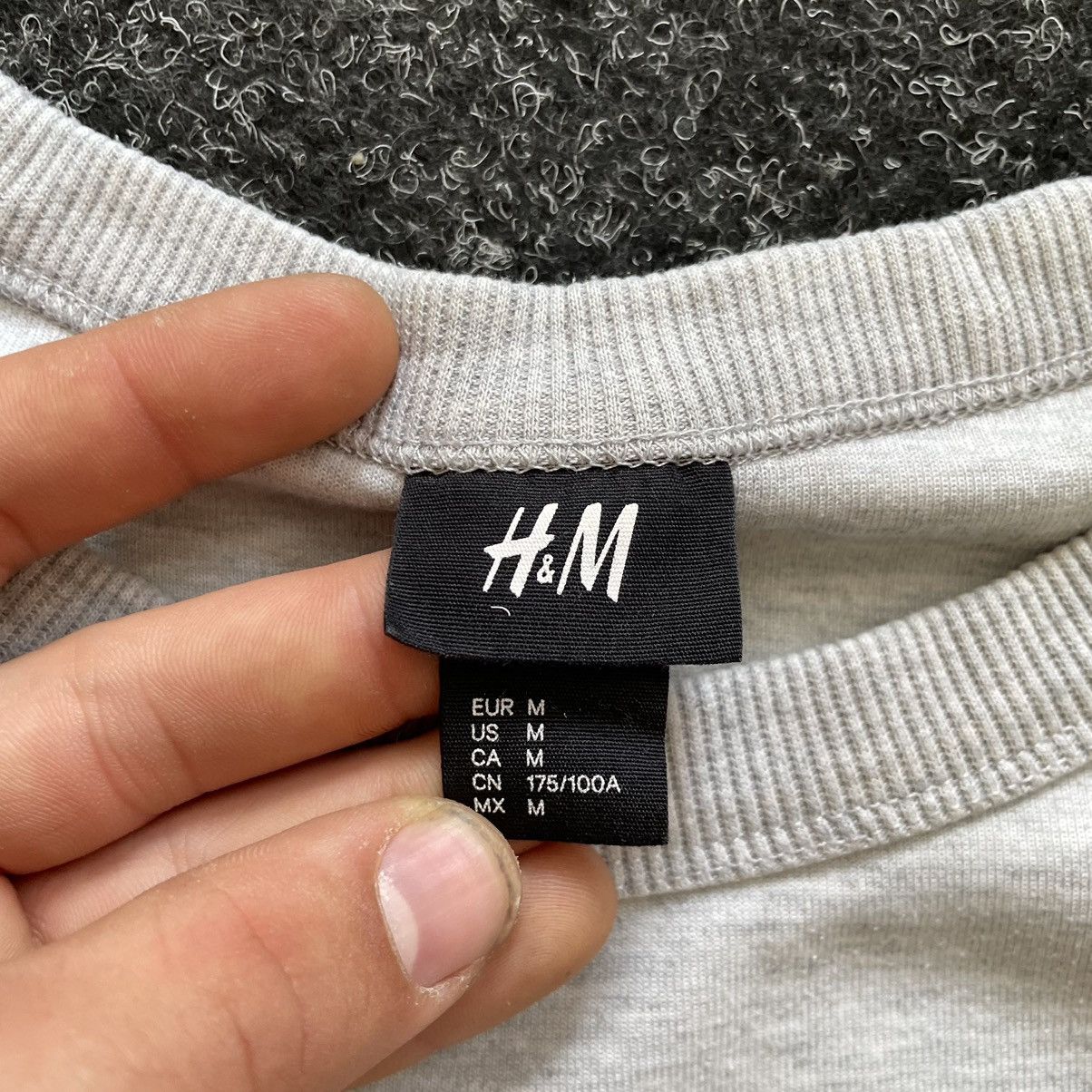 20471120 × XO XO y2k H&M sweatshirt crewneck chrome punk ice rock Size US M / EU 48-50 / 2 - 3 Thumbnail