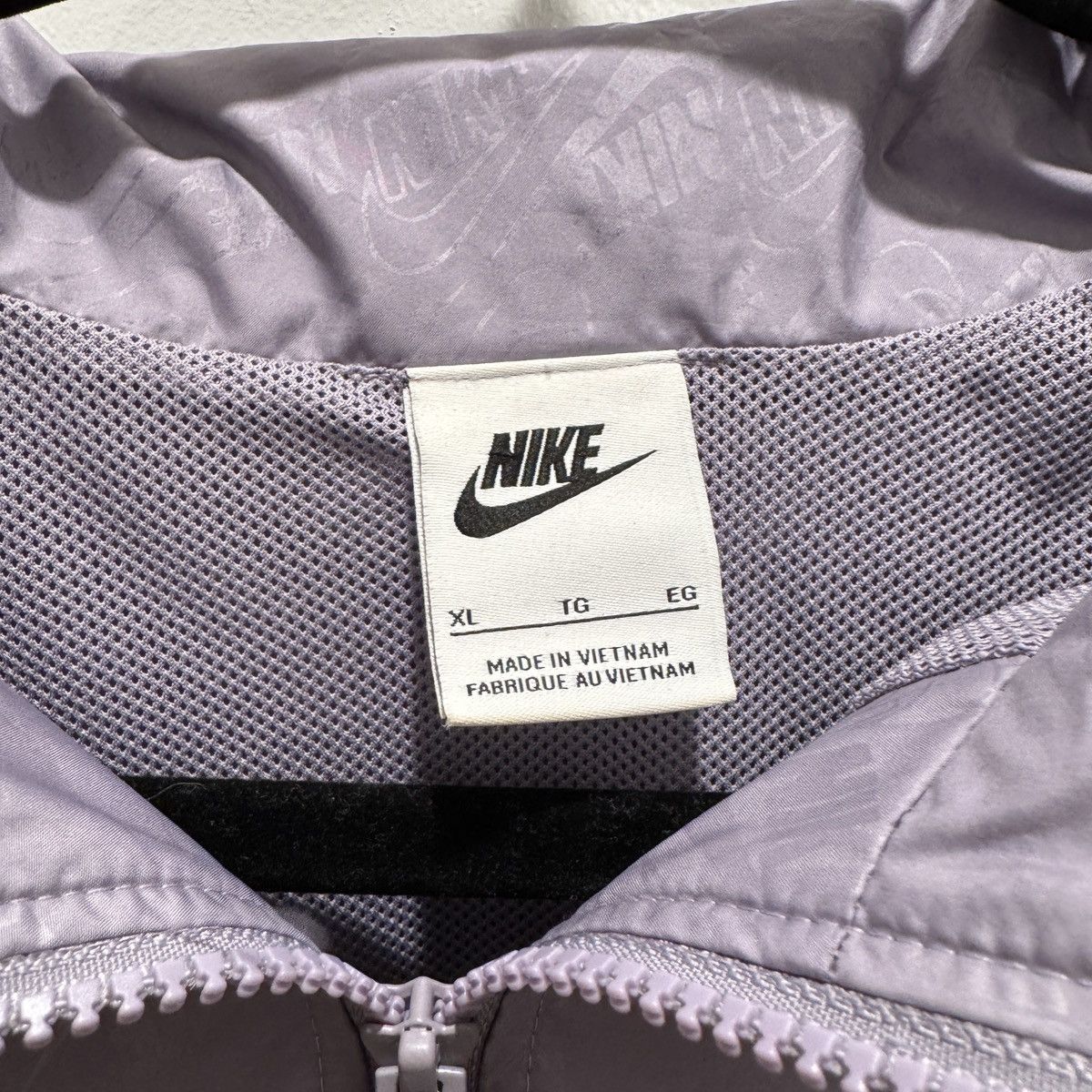 Nike Silver Nike lightweight Jacket Size US XL / EU 56 / 4 - 4 Thumbnail