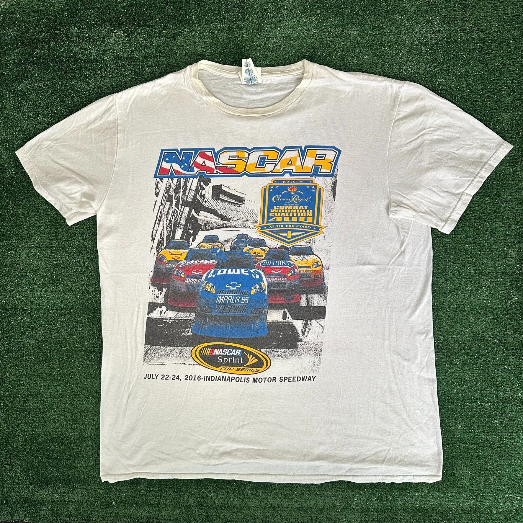 NASCAR NASCAR Crown Royal Brickyard 400 T-Shirt Indianapolis 2016 S Size US L / EU 52-54 / 3 - 1 Thumbnail