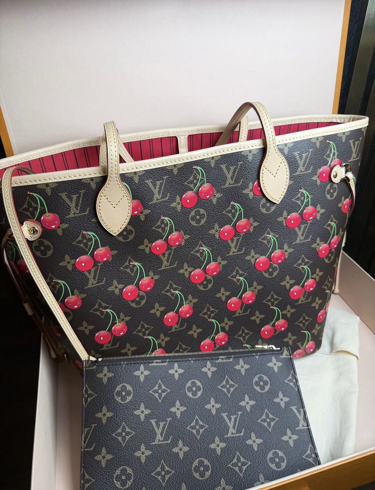 Louis Vuitton × Takashi Murakami Louis Vuitton X Takashi Murakami Cherry Neverfull Size ONE SIZE - 1 Thumbnail