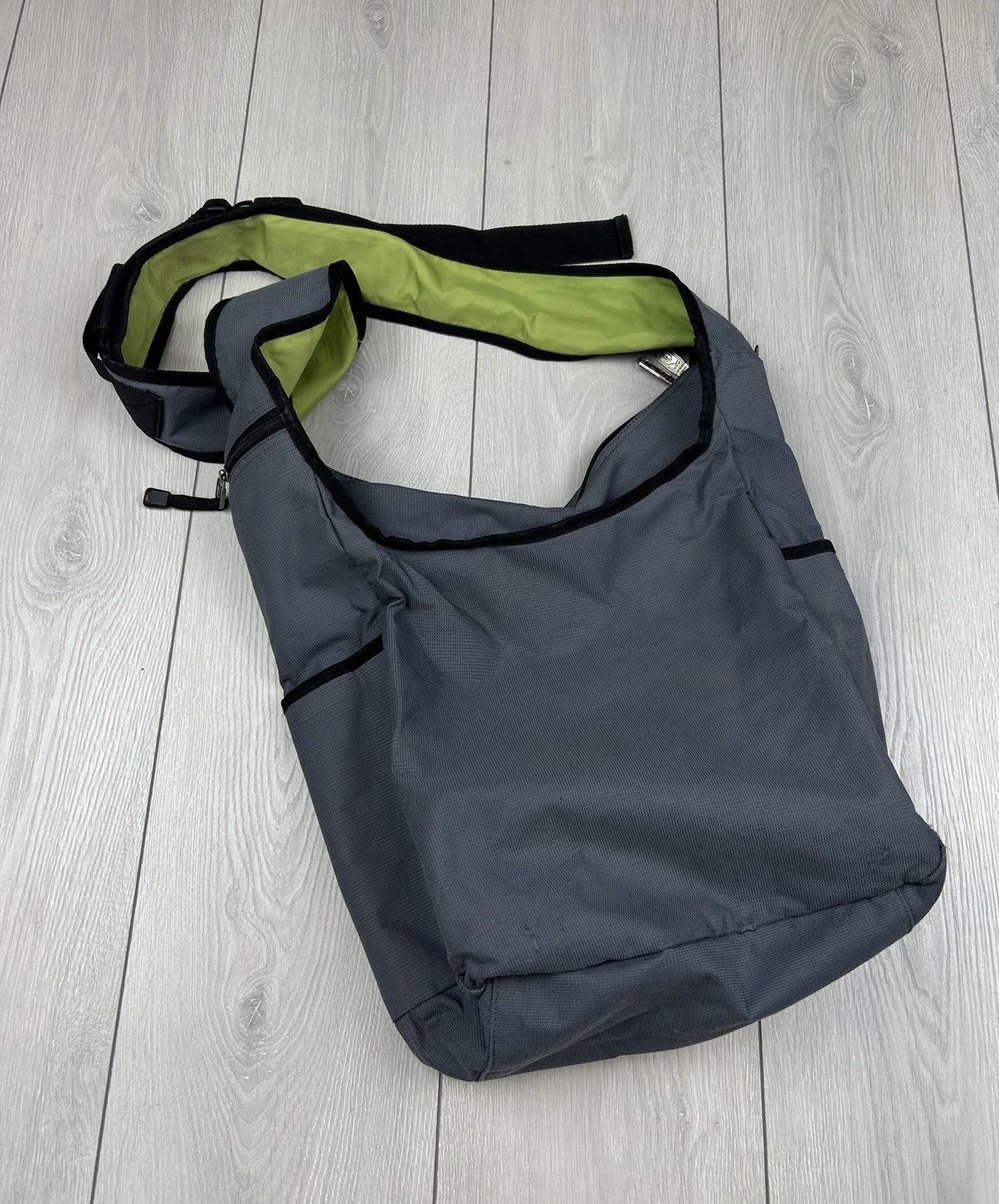Quiksilver × Vintage Quiksilver Vintage shoulder bag Size ONE SIZE - 5 Thumbnail