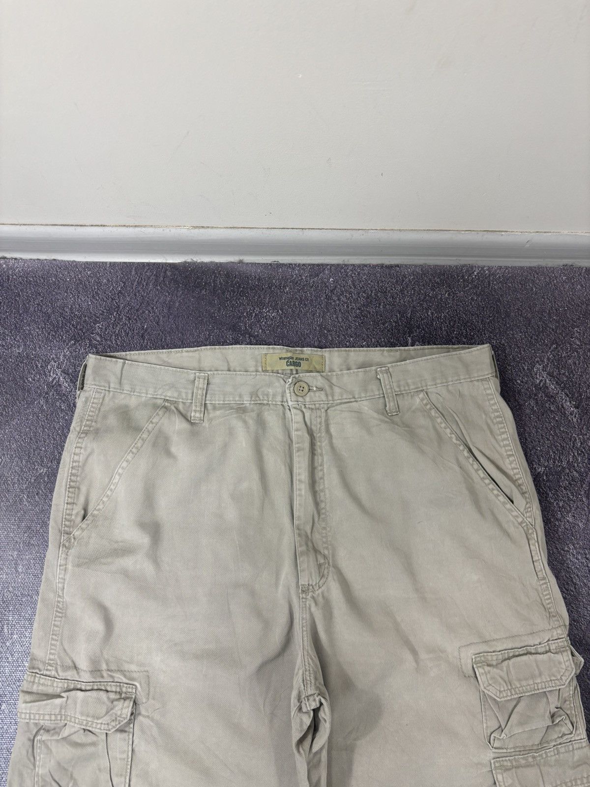 Vintage Vintage Wrangler USA Beige Utility Hype Baggy Cargo Shorts Size US 36 / EU 52 - 8 Thumbnail