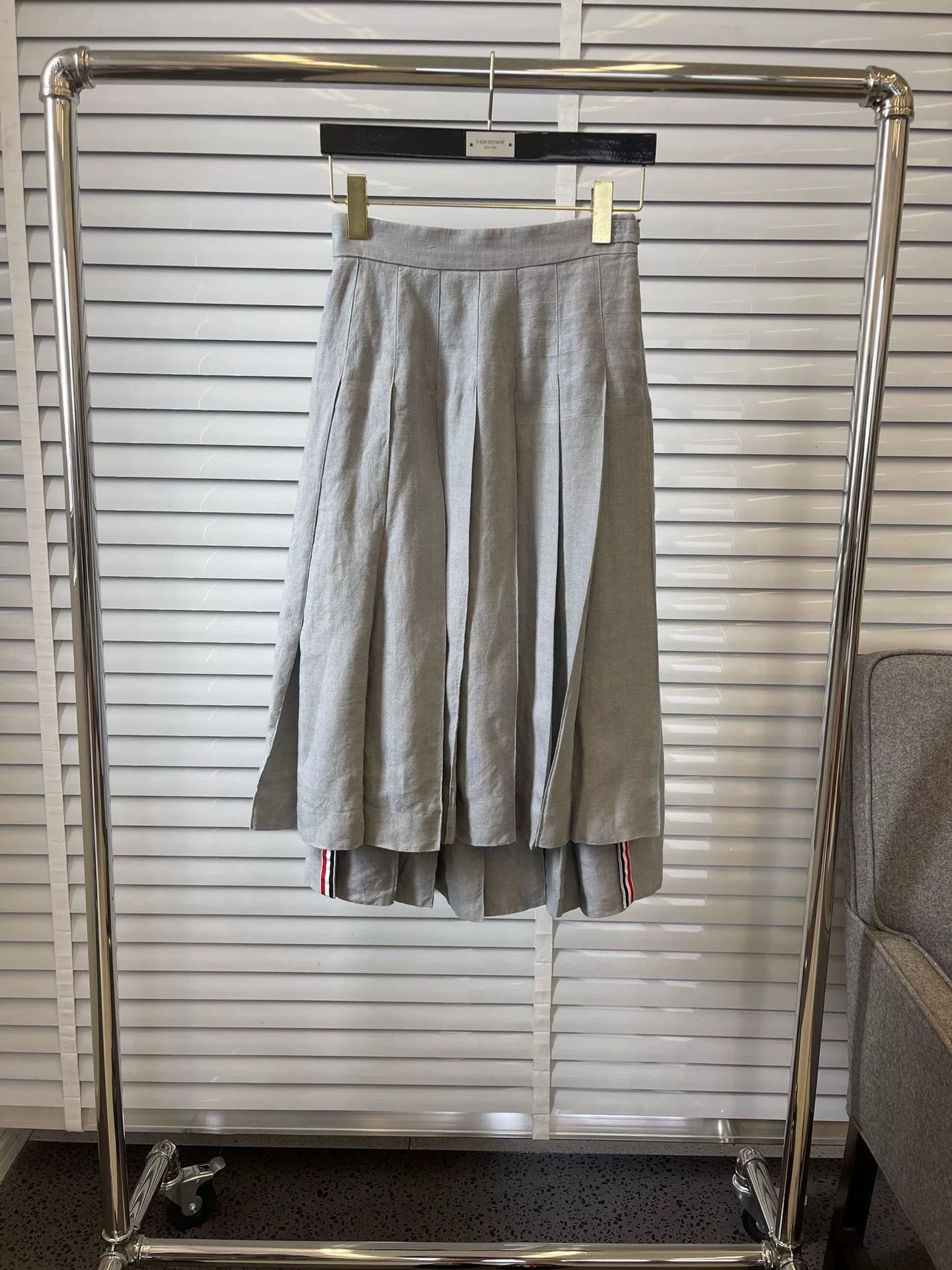 Thom Browne thom browne pleated linen long skirt Size US 36 / EU 52 - 1 Thumbnail