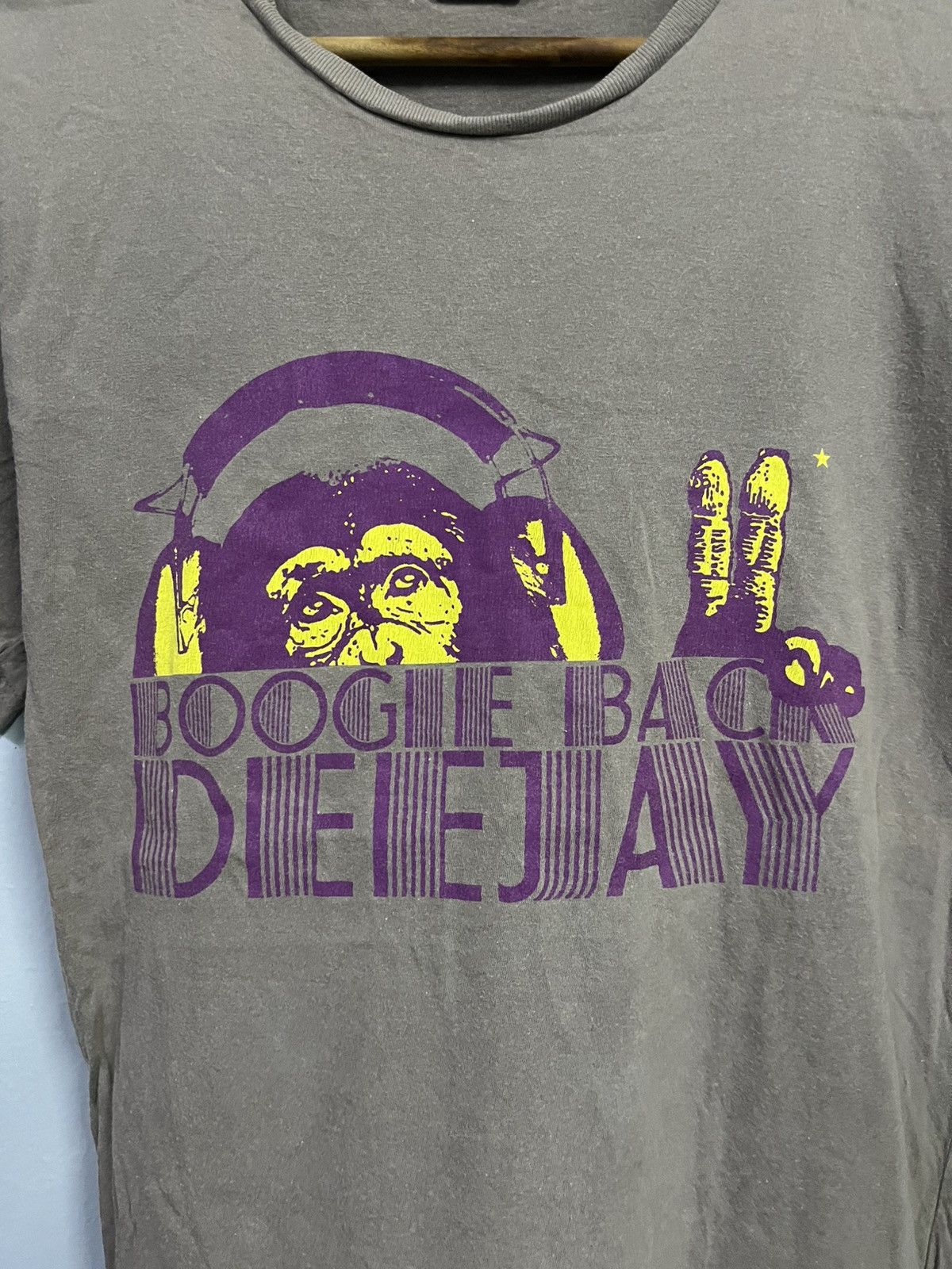 Band Tees BOOGIE BACK DEEJAY Size US M / EU 48-50 / 2 - 2 Thumbnail