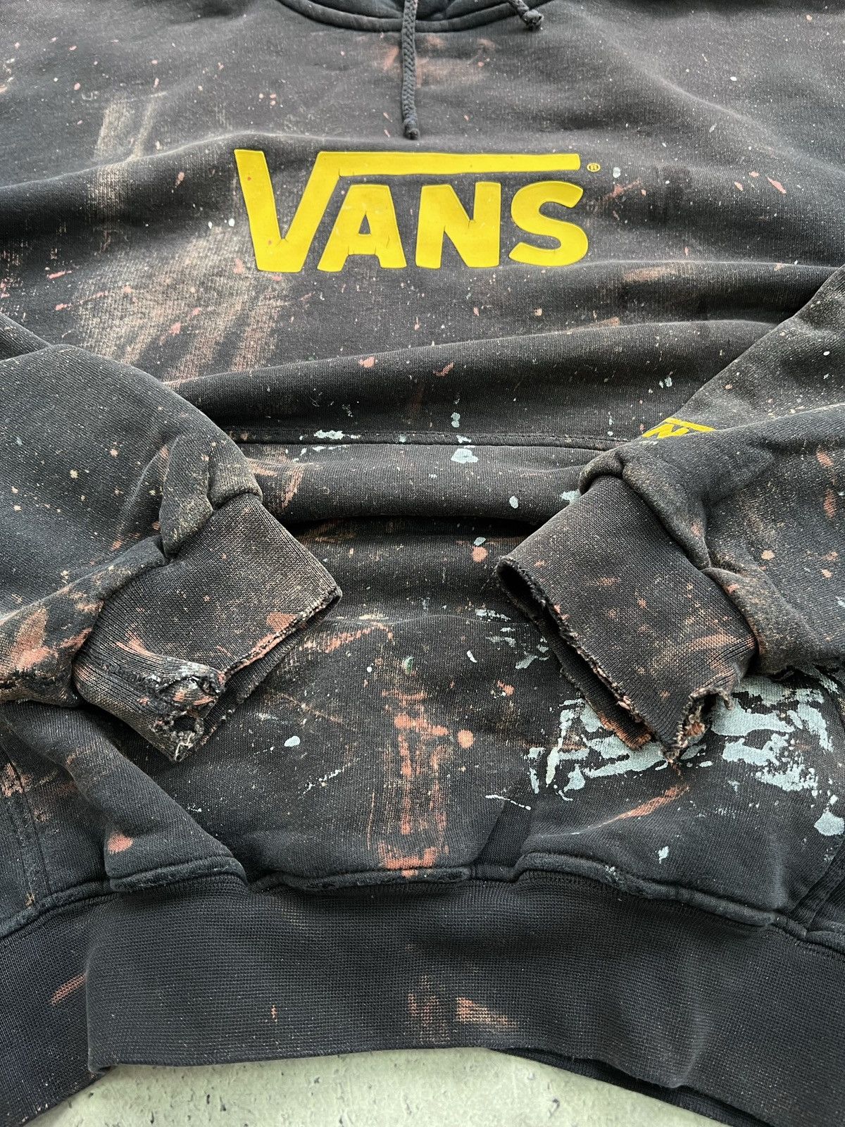 Vans Rare faded Vans trashed hoodie skater y2k Size US L / EU 52-54 / 3 - 8 Thumbnail
