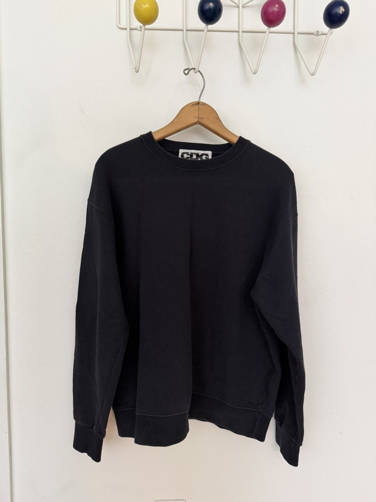 CDG by Comme des Garcons CDG Classic Crewneck Sweatshirt in Navy Size US XL / EU 56 / 4 - 1 Thumbnail