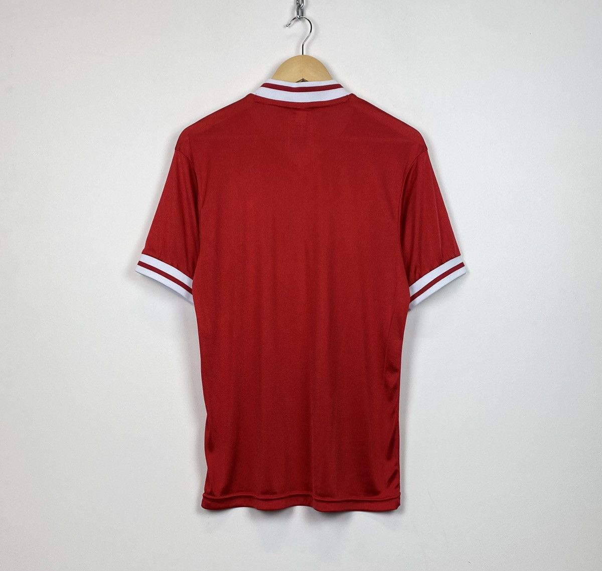 Other Score Draw Liverpool Soccer Jersey Football Shirt Red Top Size US M / EU 48-50 / 2 - 5 Thumbnail