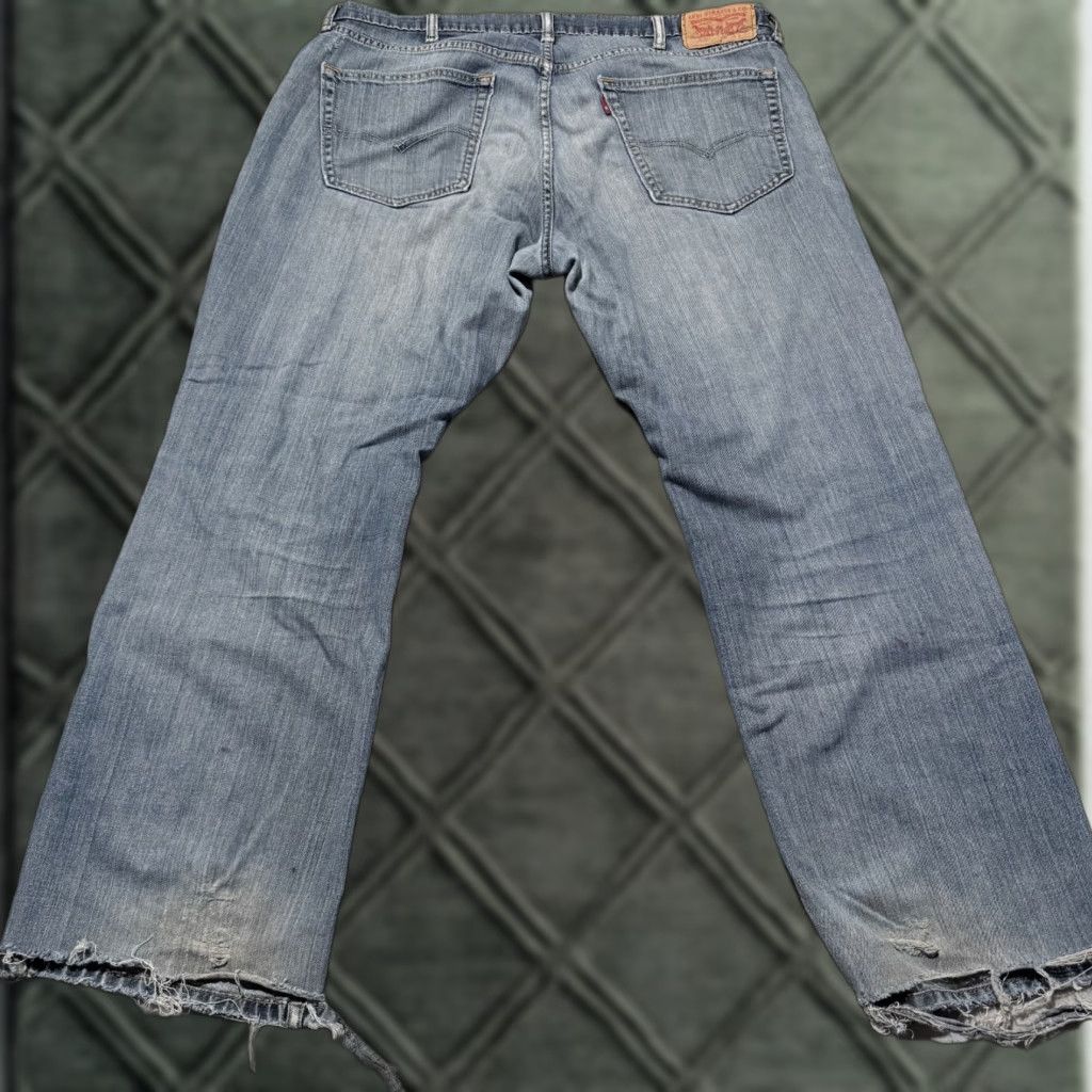 Levi's Levi's 559 Jeans Men Blue Distressed Patch Relaxed Straight - 38x30 Size US 38 / EU 54 - 1 Thumbnail
