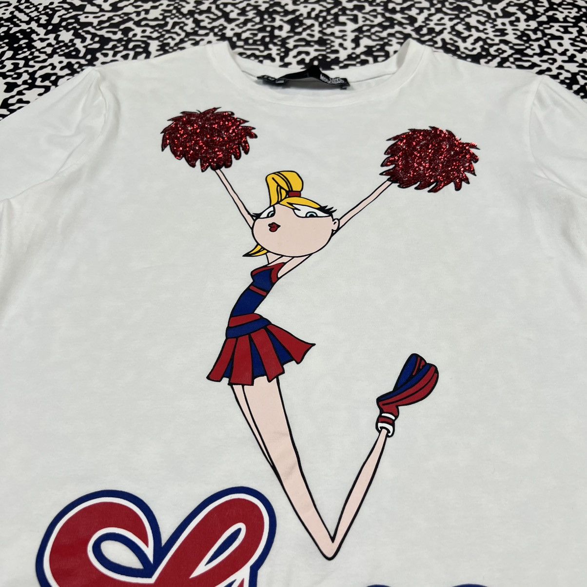 Moschino Vintage Y2K Moschino Love Sequin Embellished Luxury T-shirt Size S / US 4 / IT 40 - 6 Thumbnail
