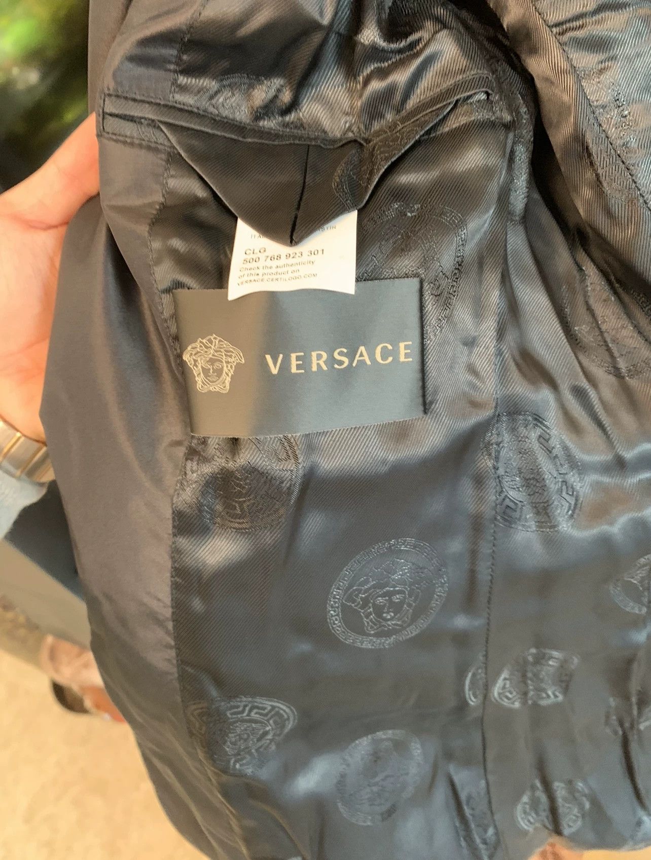 Versace Versace Silk Lined Gold Button Lightweight Blazer 48 Size US M / EU 48-50 / 2 - 6 Thumbnail
