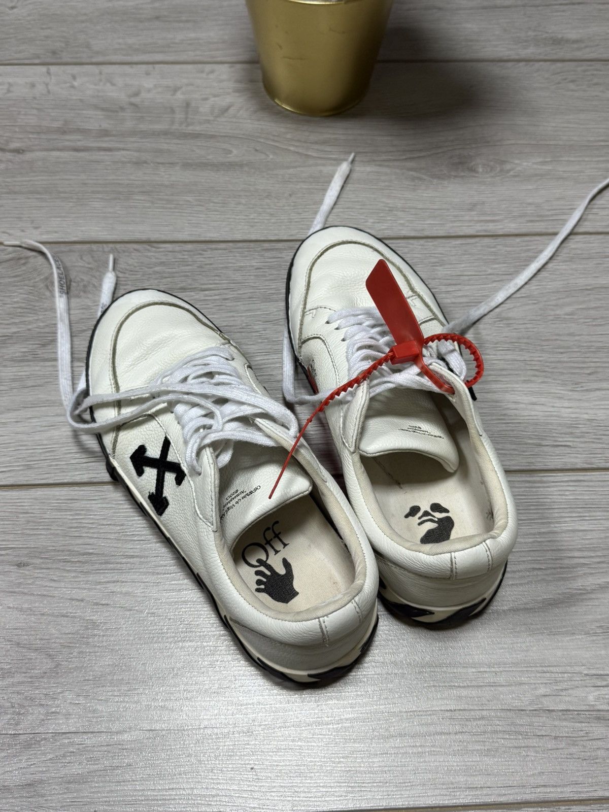 Off-White Off-White leather vulcanized arrows tape sneakers Size US 8.5 / EU 41-42 - 3 Thumbnail