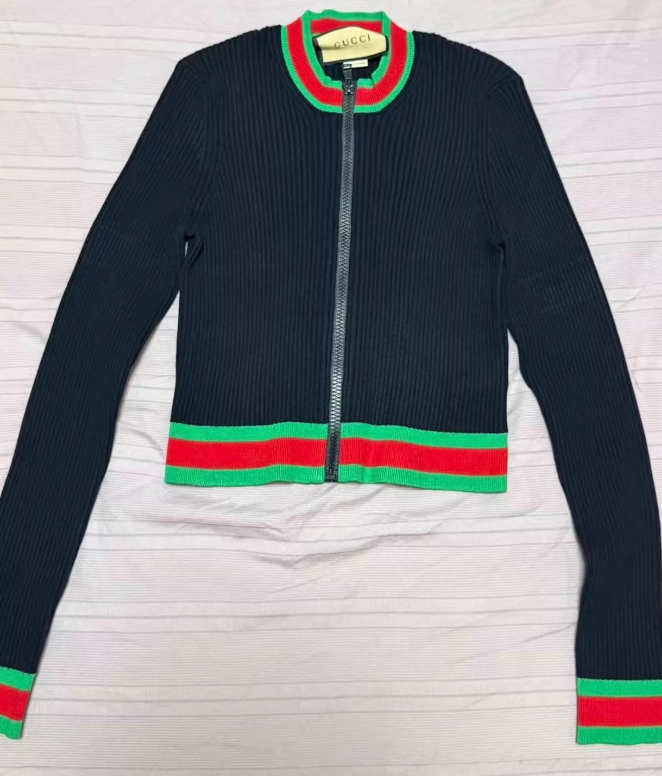 Gucci Gucci S Size Knit Sweater Like New Size S / US 4 / IT 40 - 1 Thumbnail
