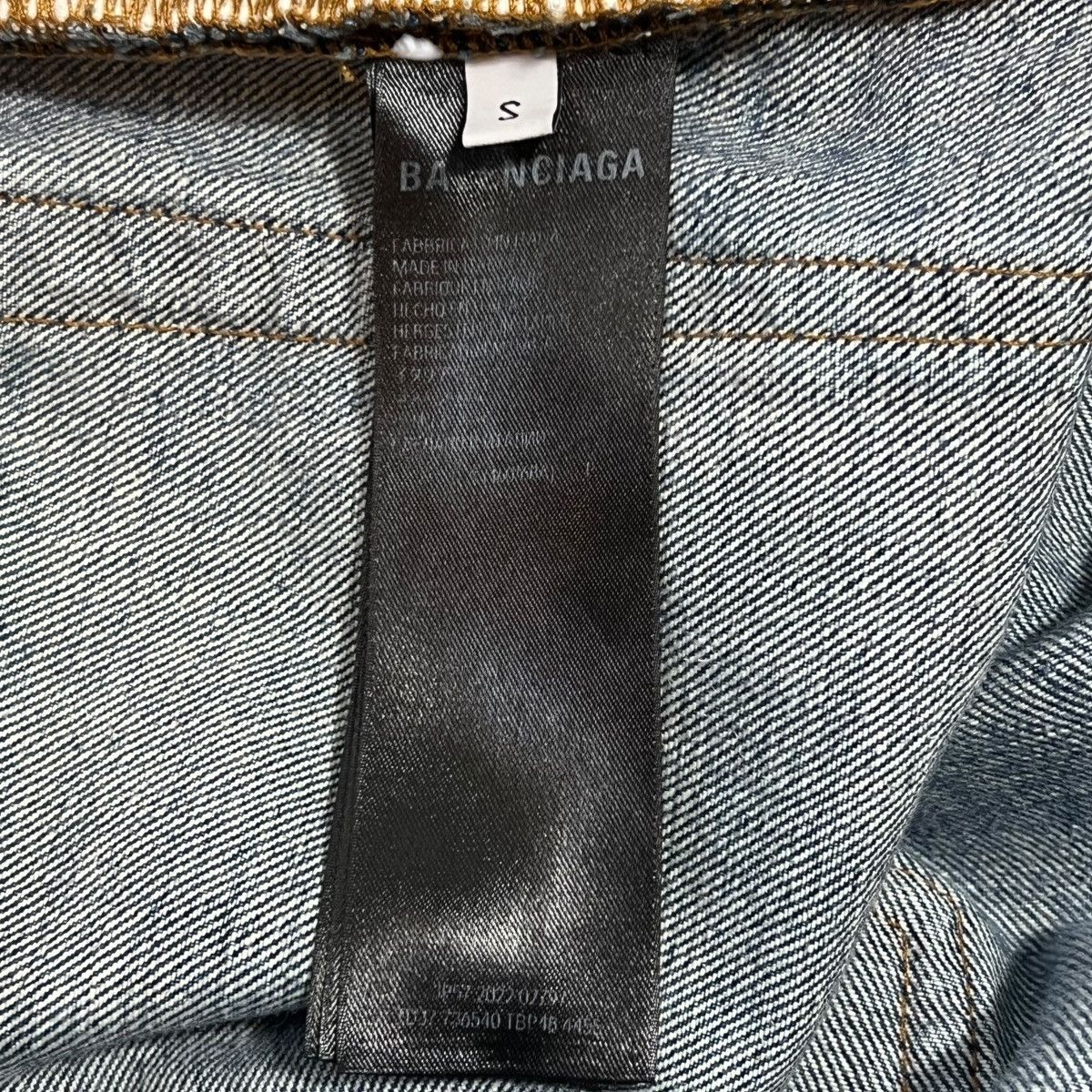 Balenciaga BALENCIAGA 2023SS Distressed Wide Fit Straight Denim Pants Size US 33 - 5 Thumbnail