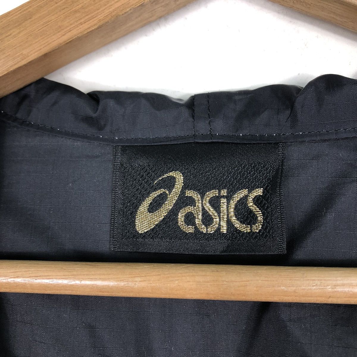 Japanese Brand 📌Vintage Anorak Windbreaker Jacket Pull Over Asics Rare Size US L / EU 52-54 / 3 - 19 Thumbnail