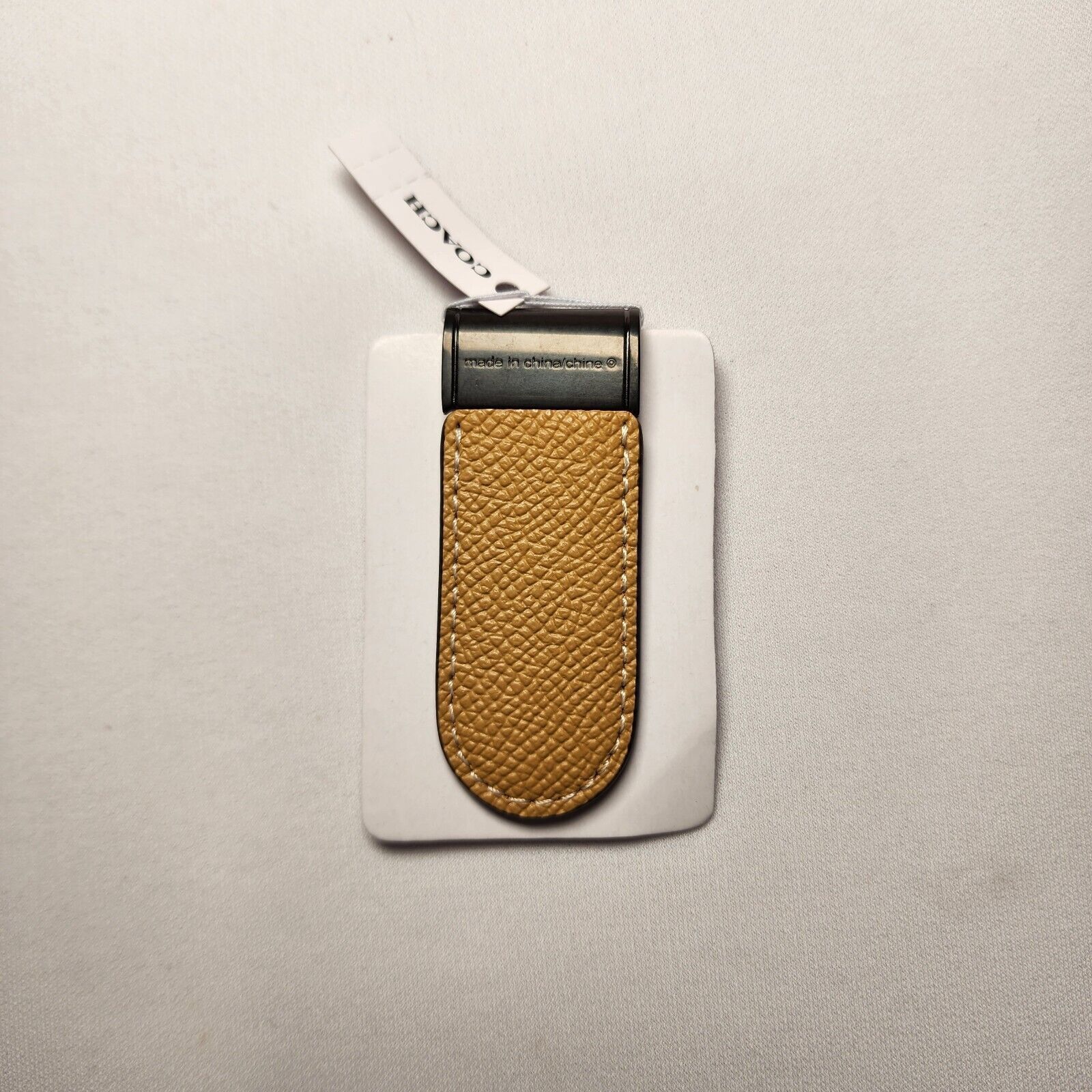 Coach NWT COACH CM180 LEATHER MONEY CLIP in GUNMETAL & FLAX Size ONE SIZE - 1 Thumbnail