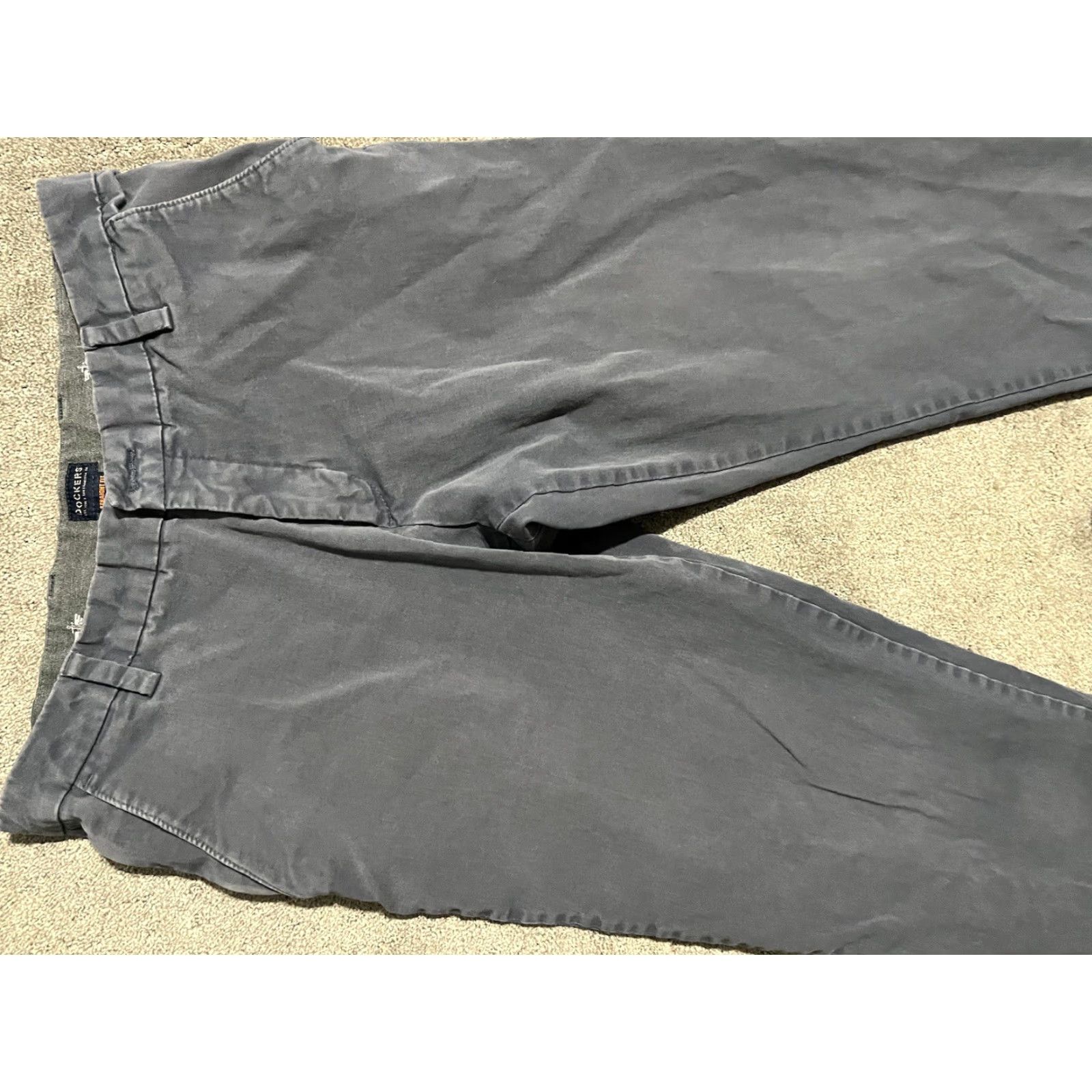 Dockers Dockers Pants Flat Front Straight Fit Men 34 Regular Blue Cotton Chino D2 27 Inseam Belt Loops Casual Workwear Vintage? No. Size US 34 / EU 50 - 4 Thumbnail