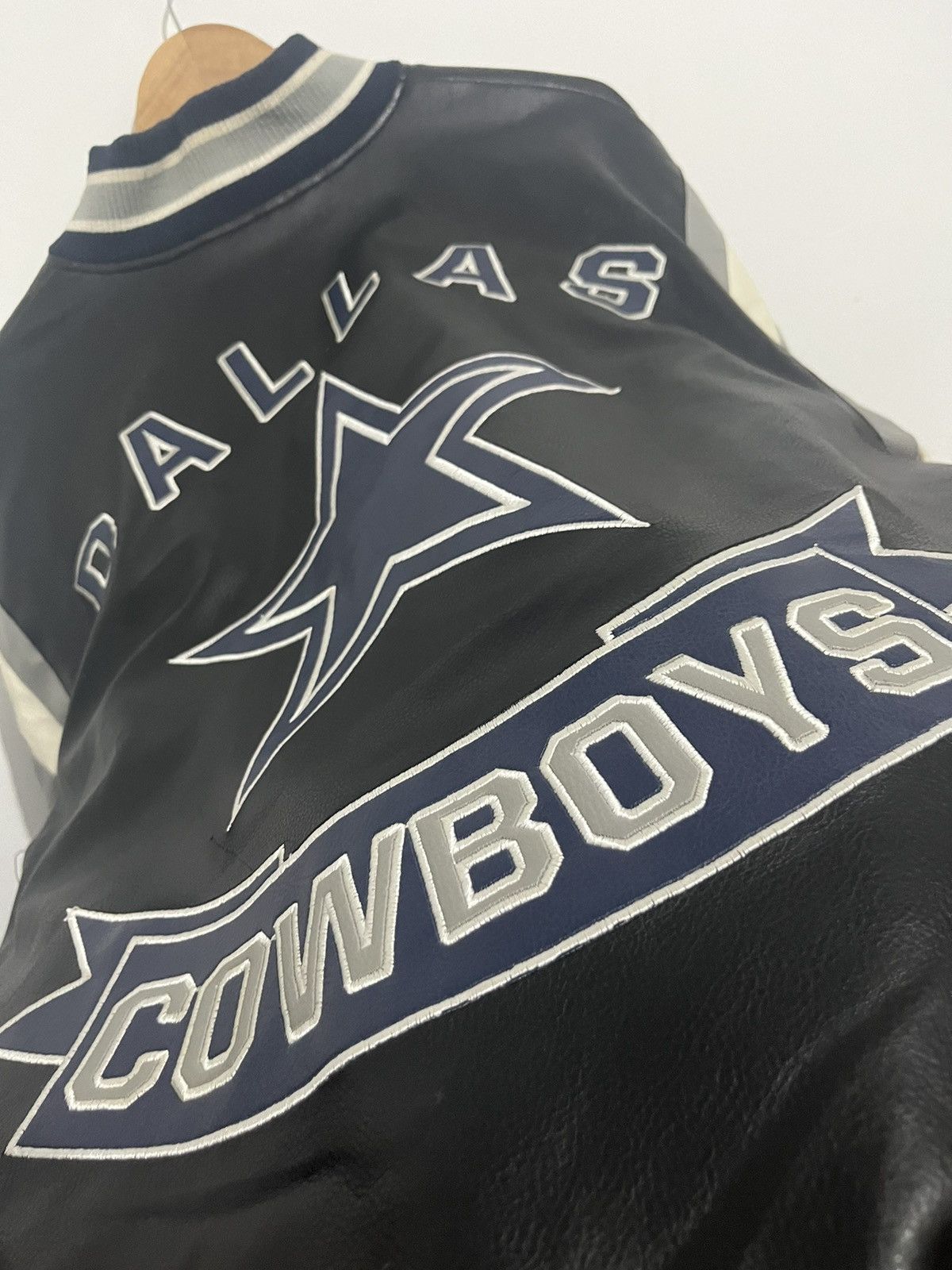 NFL × Vintage Vintage Dallas Cowboys Leather Jacket Size US L / EU 52-54 / 3 - 12 Thumbnail