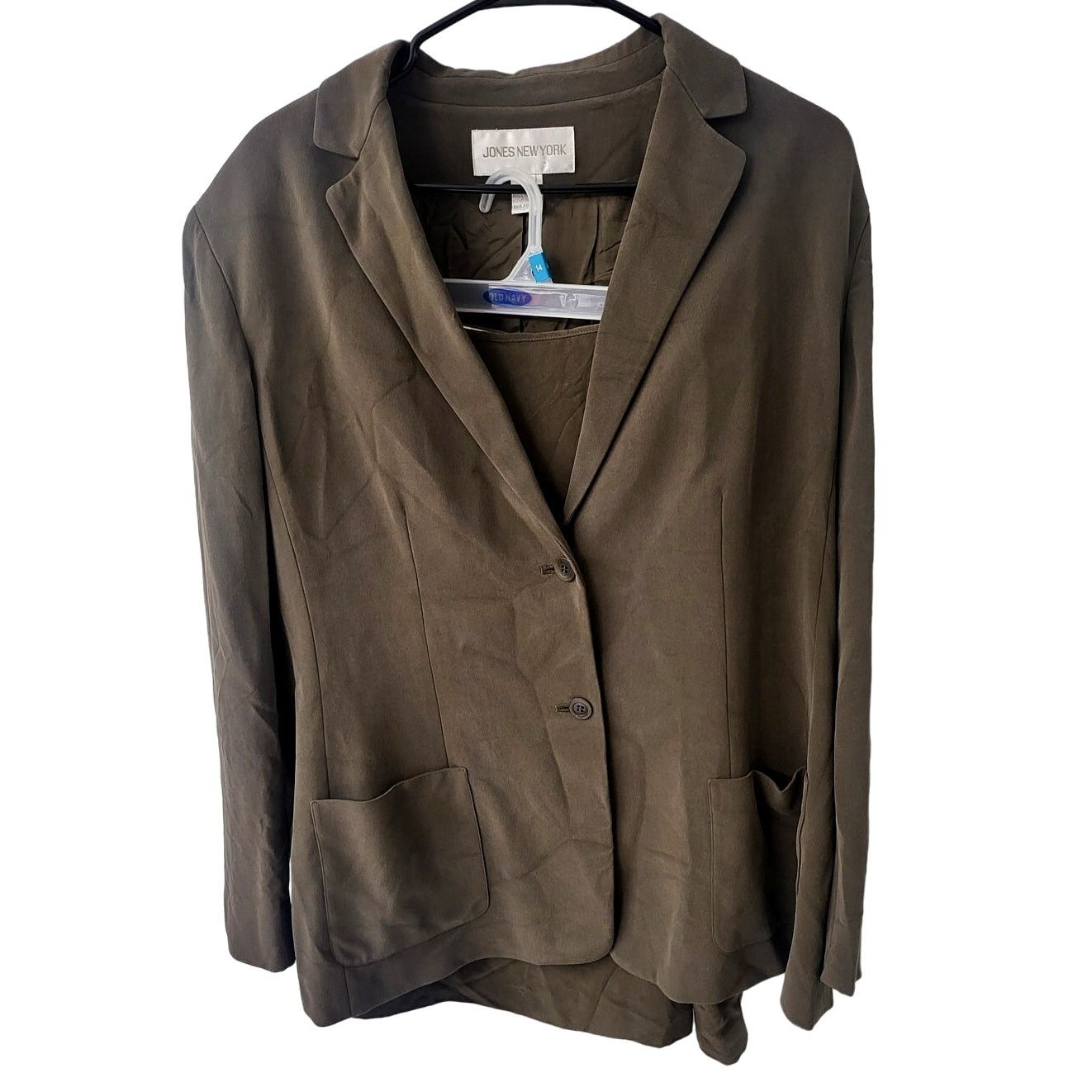 Jones New York Jones New York Army Green Silk Blazer & Skirt Set - Size 16 Size 38" / US 16 / IT 52 - 1 Thumbnail