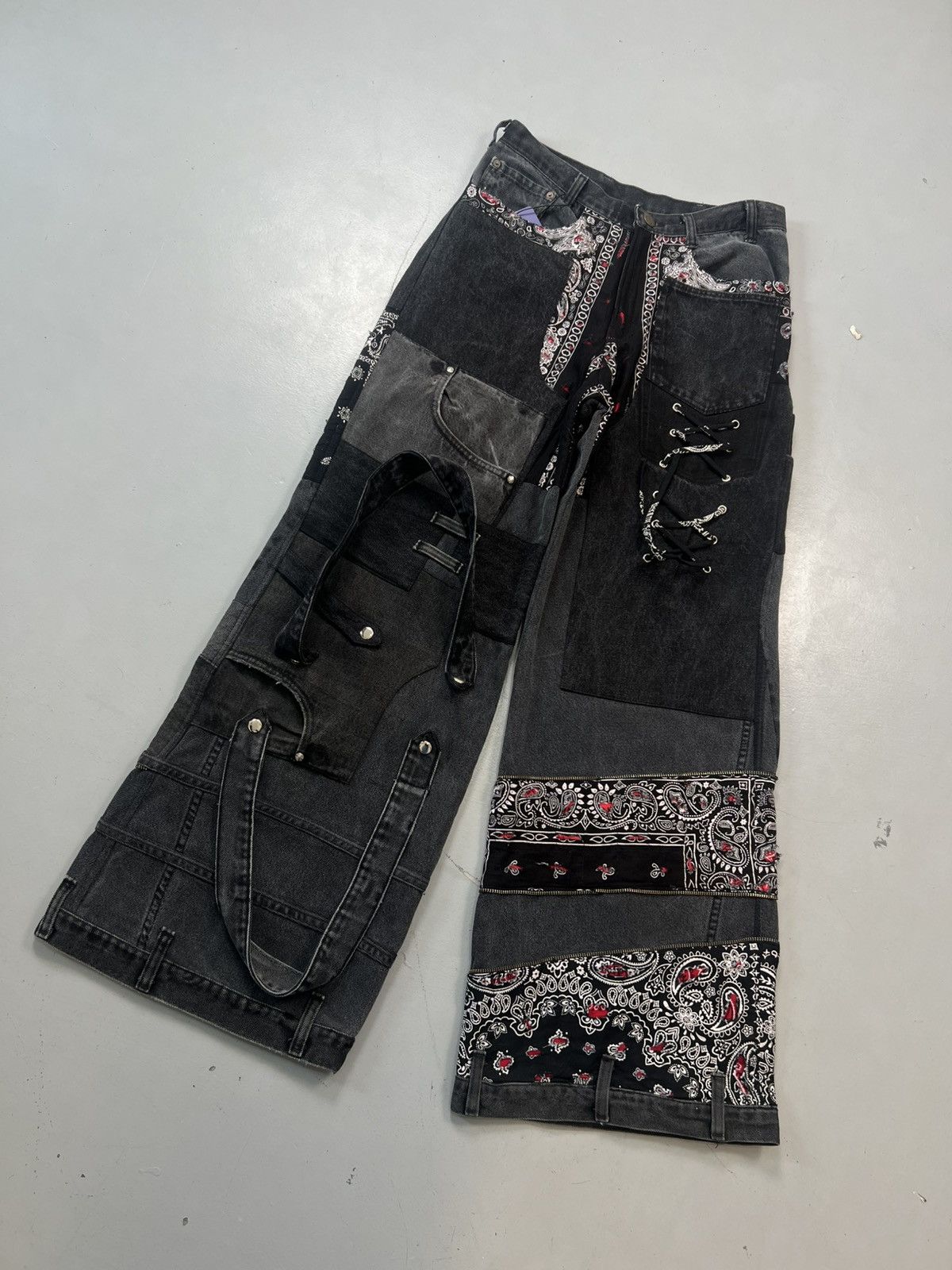 Vintage 1of1 upcycled levis denim bandana patches custom denim Size US 30 / EU 46 - 1 Thumbnail